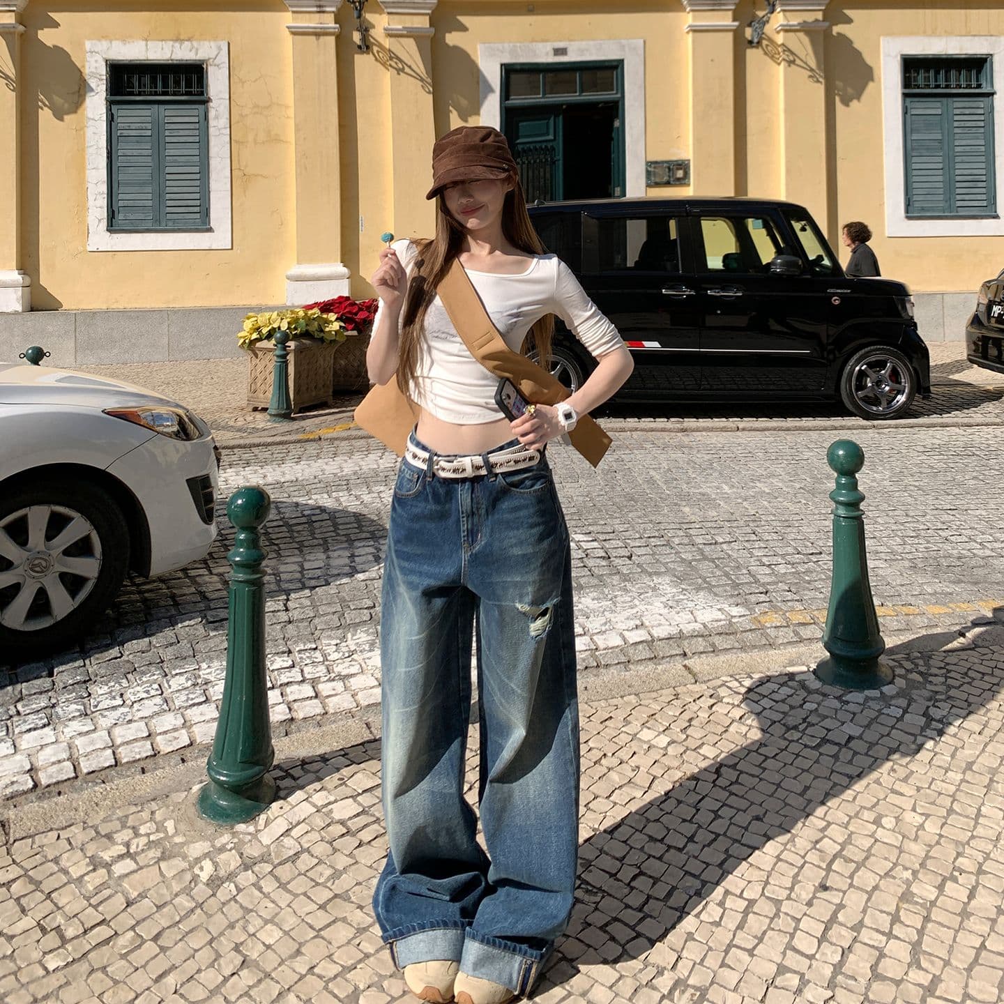 실사 자연 부담하지 마세요. 센스 p 사람들 거리 밖 느슨함 일상 접기 측면 넓은 다리 클래식 워시 물 데님