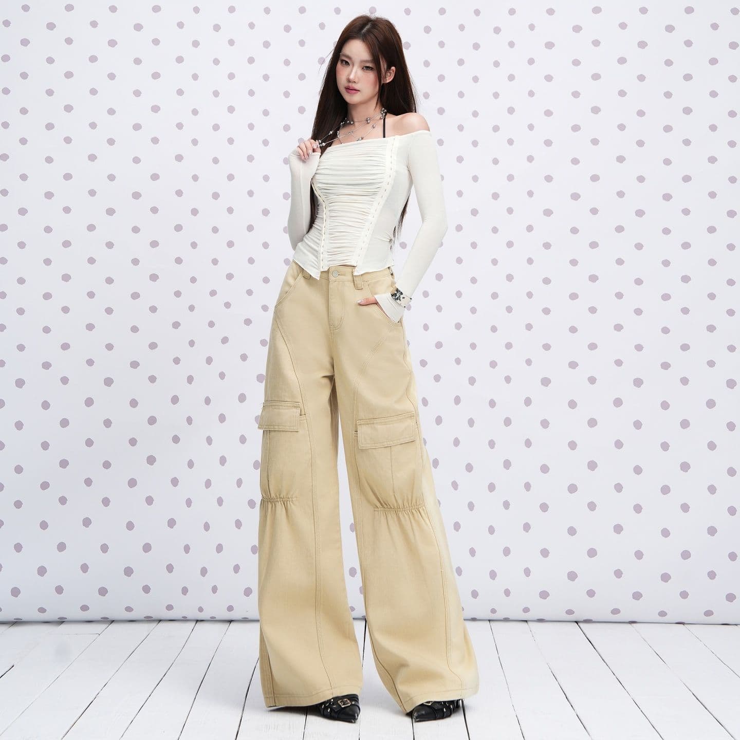 실사 카키 색 순면 Chic 펌프 Pleat 자르기 센스 청바지 여성 2026 년 다용도 캐주얼 워크웨어 팬츠