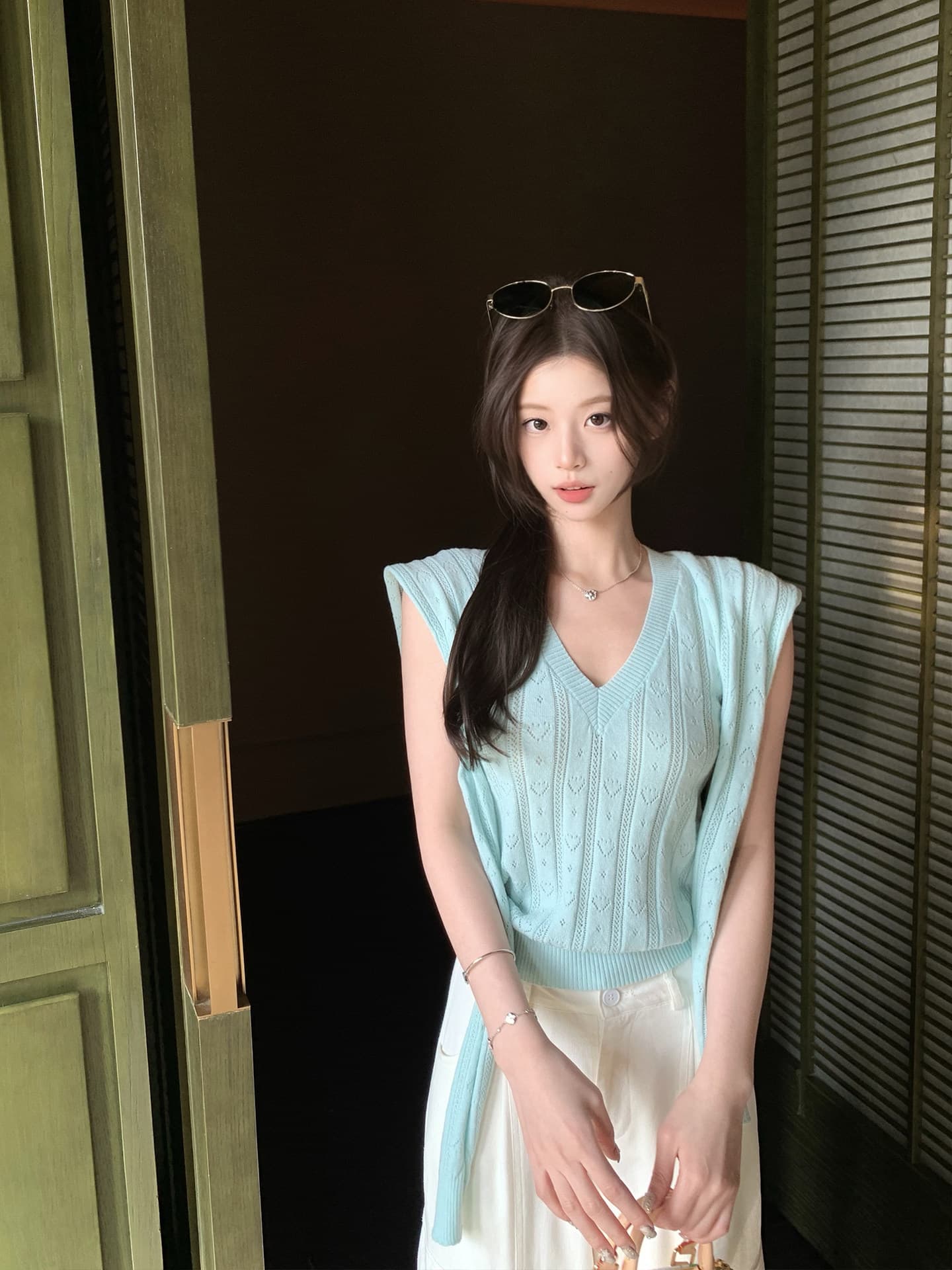 치우 고기 야오 봄날 crush 캐주얼 바람 포함 양모 V넥 니트 조끼 숄 두 조각 여성 세트 여름 이미지 3