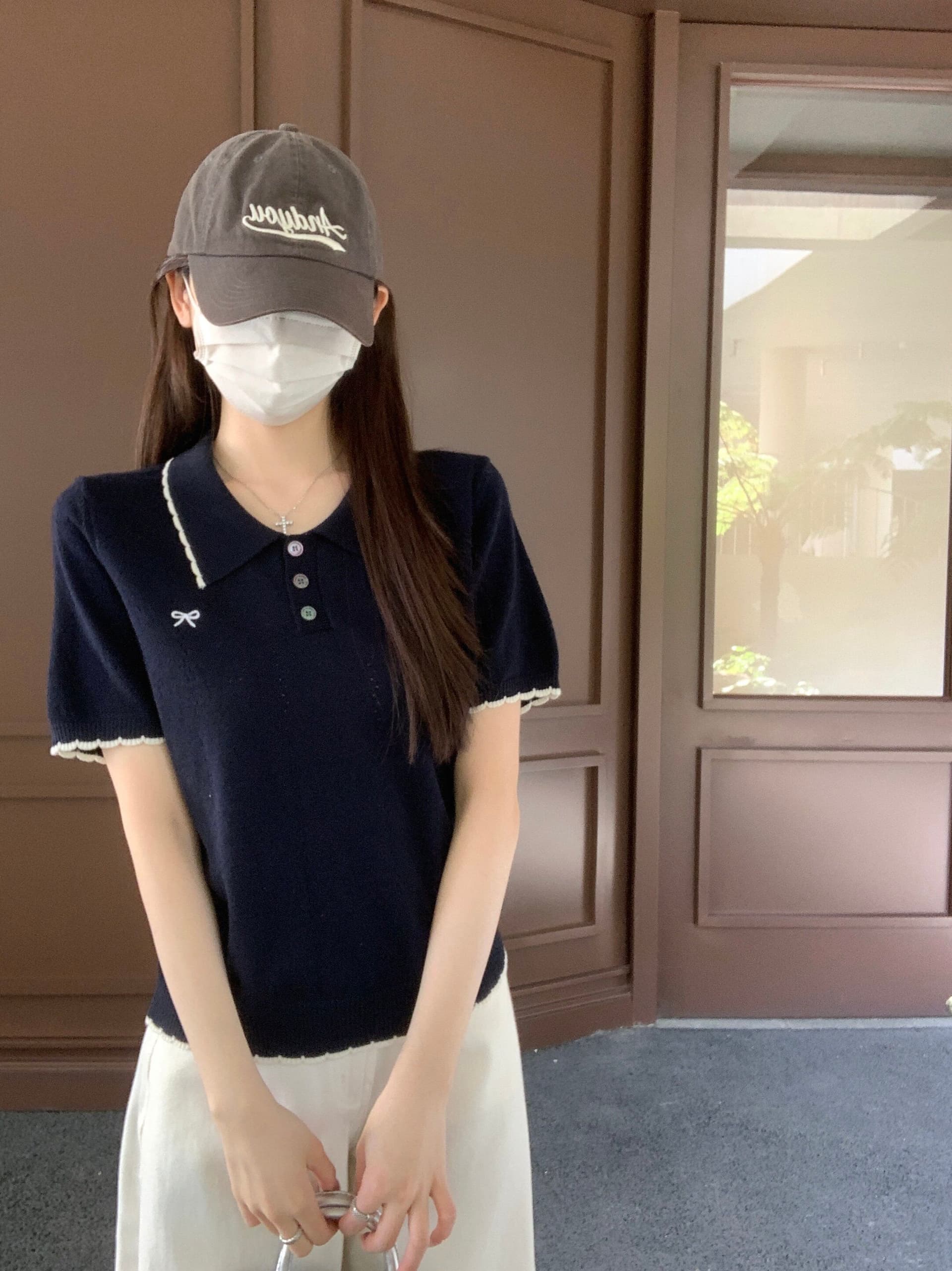 부드러운 POLO 칼라 프릴 반팔 니트 스웨터 여성 2026 여름 새로운 배색 측면 몸매 가꾸기 슬림해 보이는 맨위 트렌디 상세 이미지 4