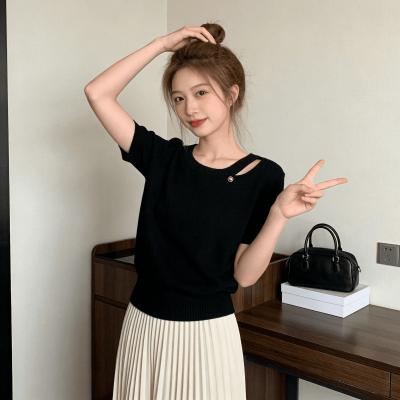 한 부서 패션 홀로우 아웃 라운드 넥 화이트 반팔 니트 스웨터 여성 품격 슬림해 보이는 여름 새로운 느슨함 센스 얇은 맨위 상세 이미지 13