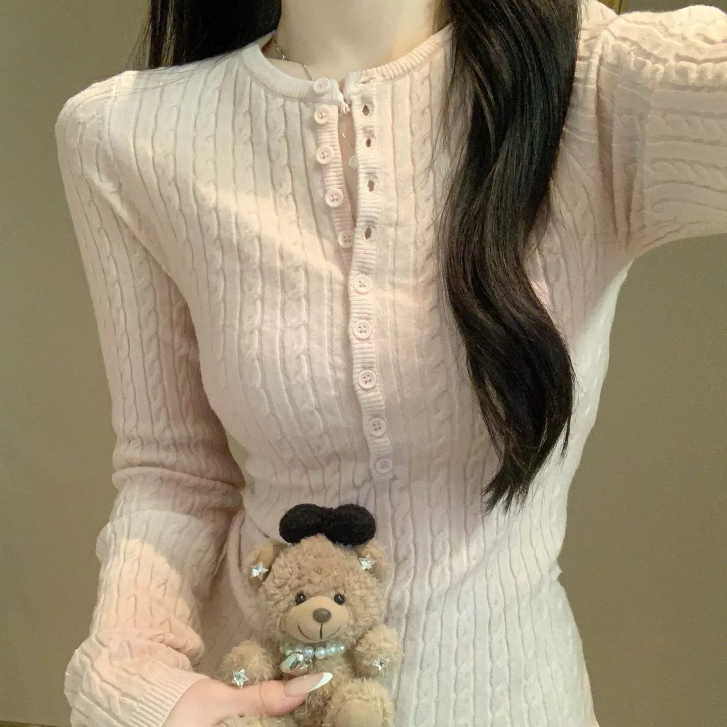 miu 부서 핑크색 꽈배기 헨리 칼라 긍정적 인 어깨 긴팔 니트 스웨터 여성 가을 겨울 몸매 가꾸기 bm 인사이드 가져 가라. 기본 셔츠 맨위 이미지 5