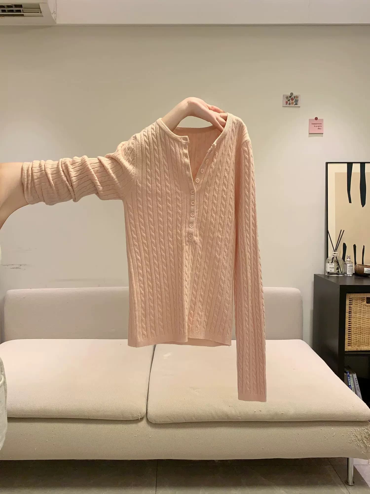 miu 부서 핑크색 꽈배기 헨리 칼라 긍정적 인 어깨 긴팔 니트 스웨터 여성 가을 겨울 몸매 가꾸기 bm 인사이드 가져 가라. 기본 셔츠 맨위 상세 이미지 12