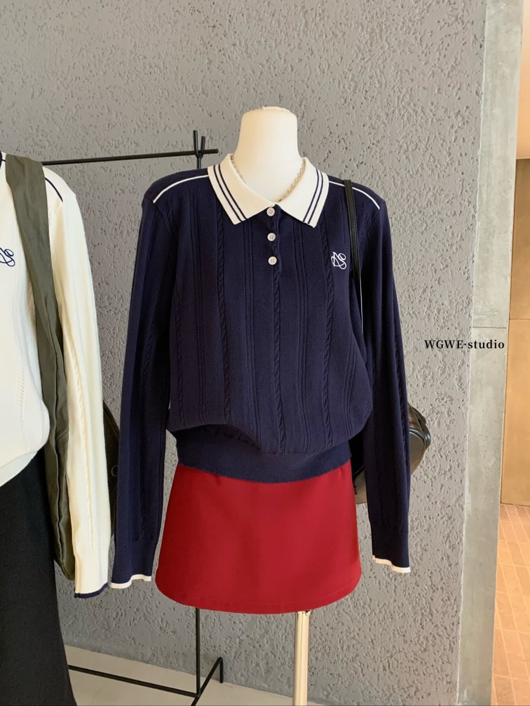 배색 POLO 칼라 트위스트 무늬 니트 스웨터 만나는 스웨터 여자 가을 겨울 캐주얼 긴팔 루즈핏 슬림해 보이는 인사이드 잡아라. 의류 상세 이미지 10