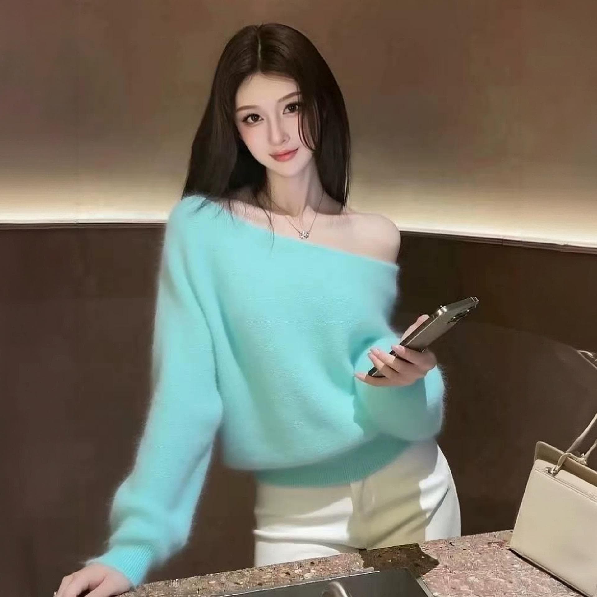 슈퍼 잘 생긴 고유 한 아름다운 프랑스식 부드러운 바람 모방 수달 고급 센스 스웨터 여자 가을 겨울 새로운 오프숄더 맨위 상세 이미지 9