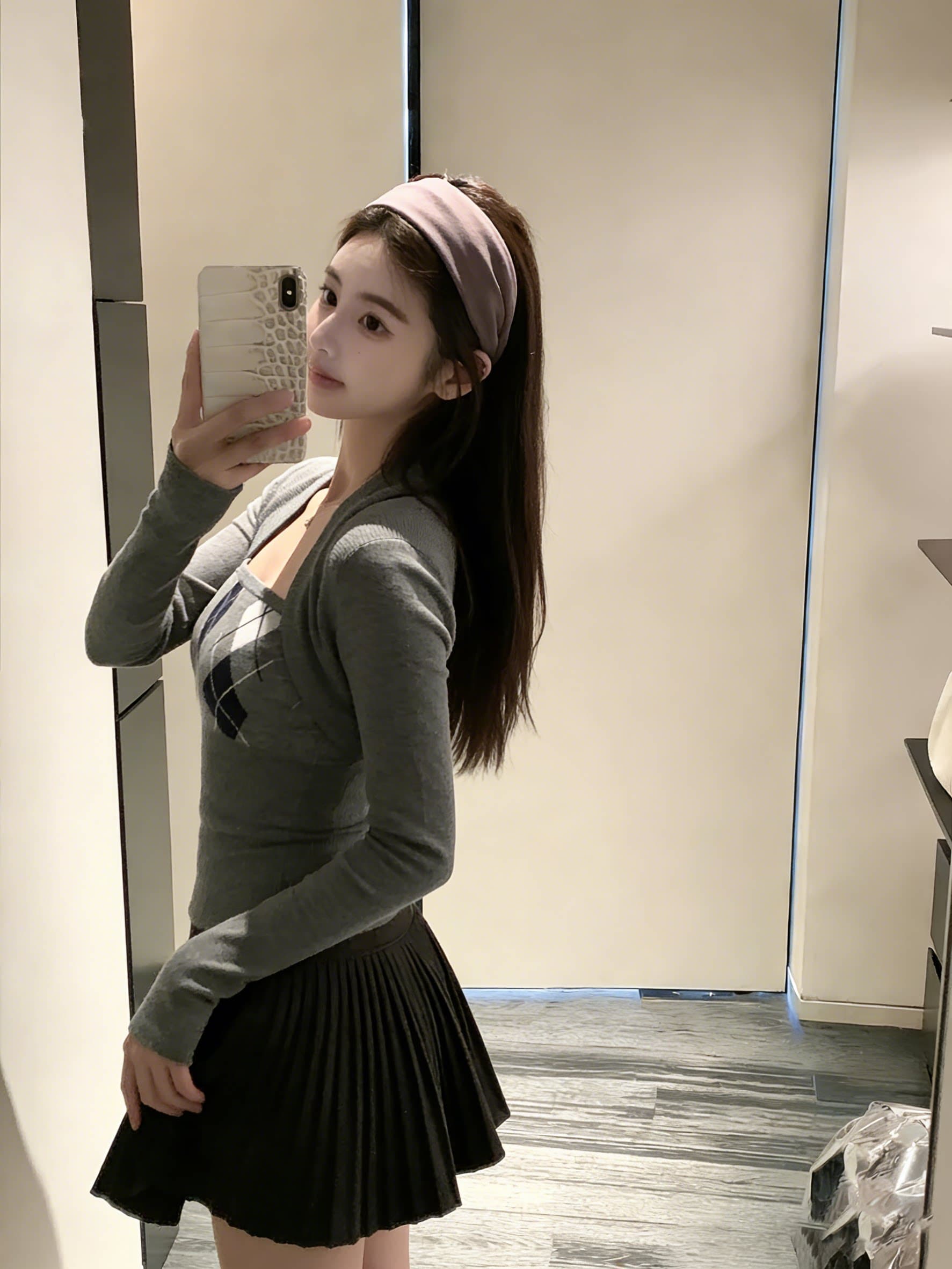 링 그리드 디자인 긴팔 니트 스웨터 여성 가을 겨울 새로운 품격 미니멀리즘 출퇴근 몸매 가꾸기 슬림해 보이는 쇼트 스타일 맨위 이미지 3