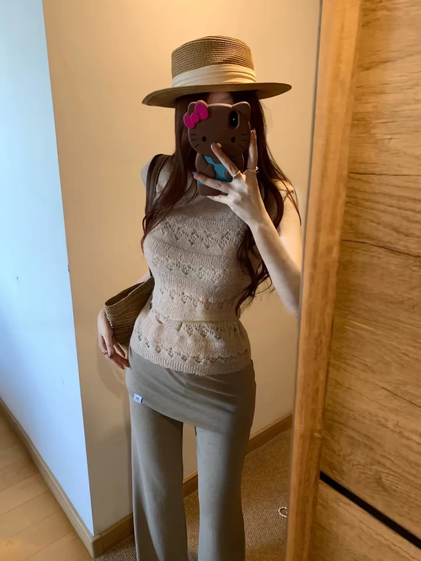 프랑스식 레트로 홀로우 아웃 자수 민소매 니트 스웨터 여성 여름 품격 허리 수축 몸매 가꾸기 슬림해 보이는 쇼트 스타일 조끼 맨위 상세 이미지 1