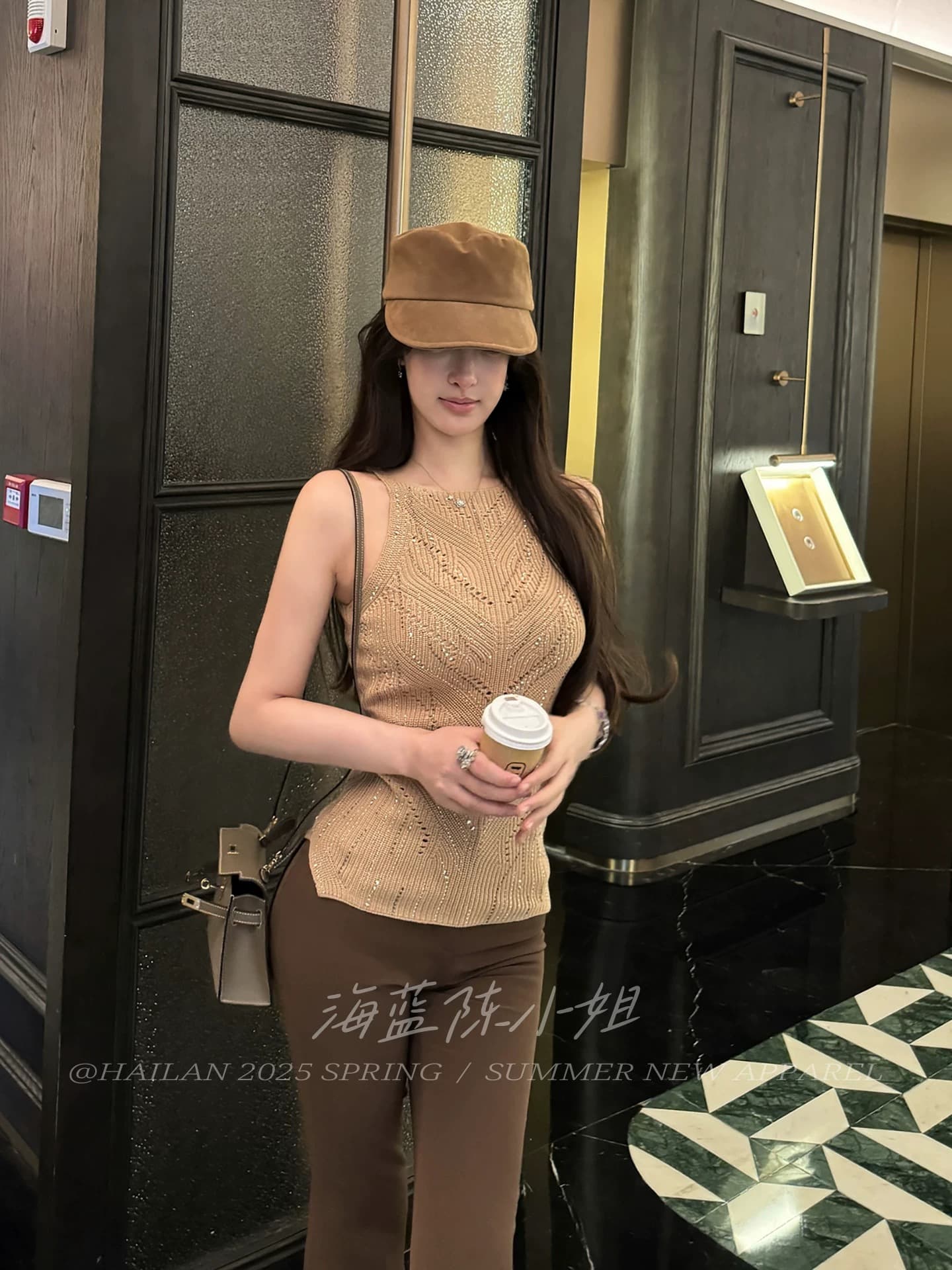 프랑스식 홀로우 아웃 핫픽스 조끼 여성 가을 고급 센스 명문 여성 품격 몸매 가꾸기 슬림해 보이는 아름다운 외출용 민소매 맨위 이미지 3