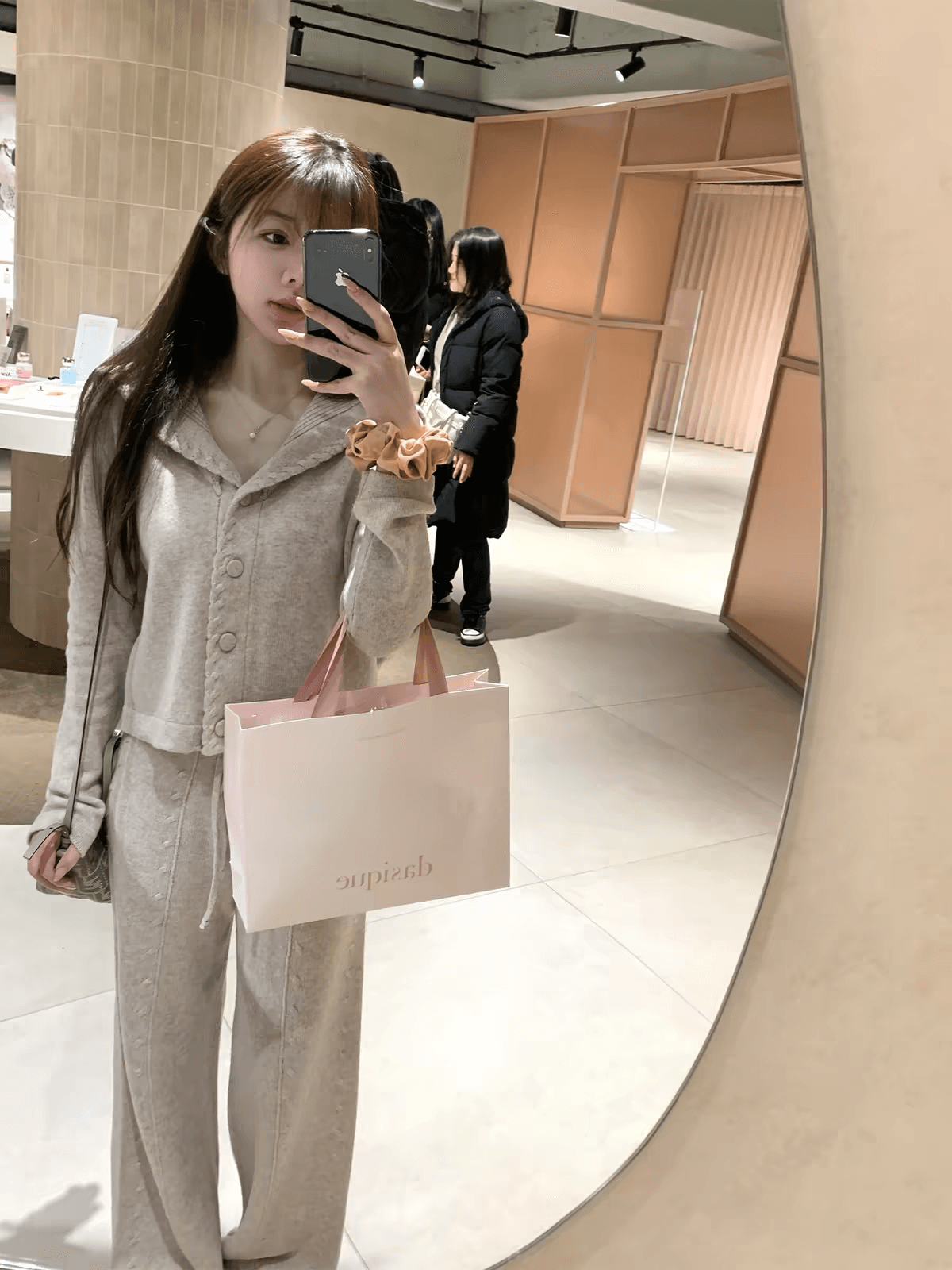 일레븐 소녀 lii 봄날 top 그룹 26 지점 꽈배기 해군 칼라 니트 오픈 가디건 세트 여성 상세 이미지 4