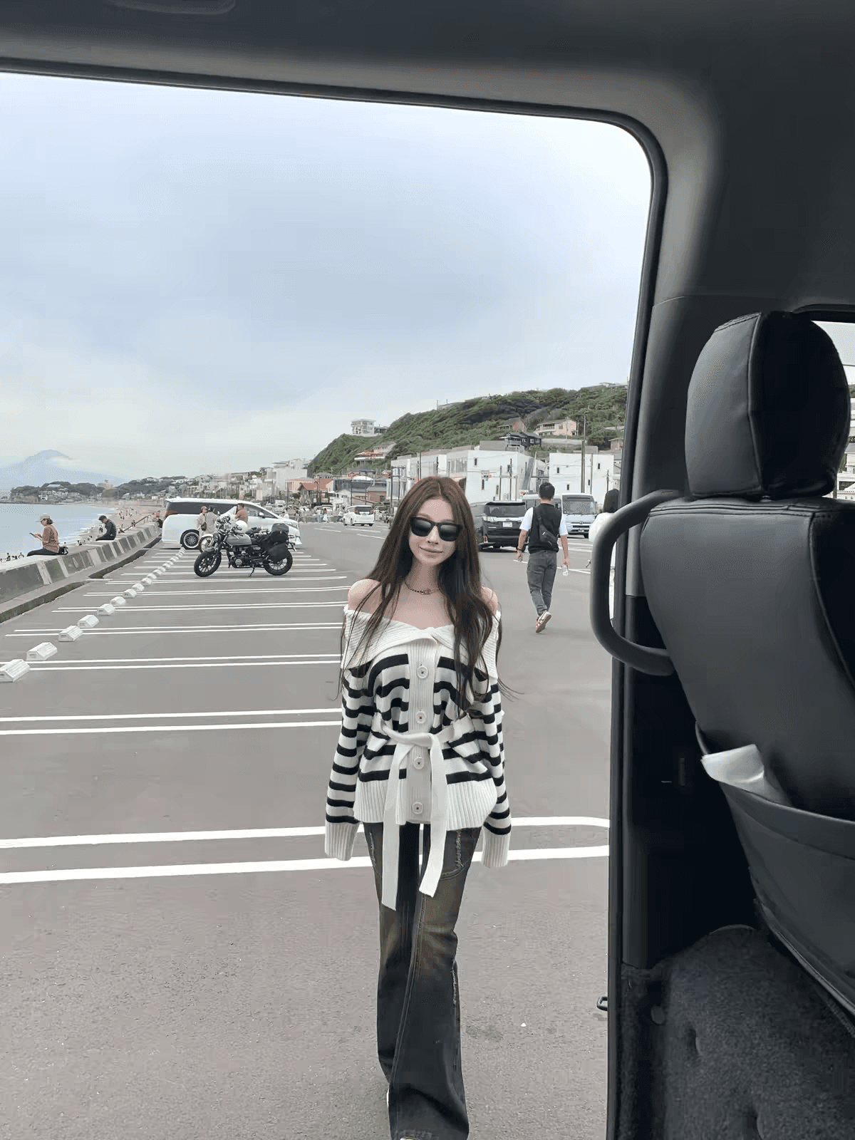 suuuicee 작은 ㅁ 편지 순수한 욕망 오프숄더 폴로 칼라 스트라이프 스웨터 오픈 가디건 허리 수축 루즈핏 니트 재킷 이미지 3