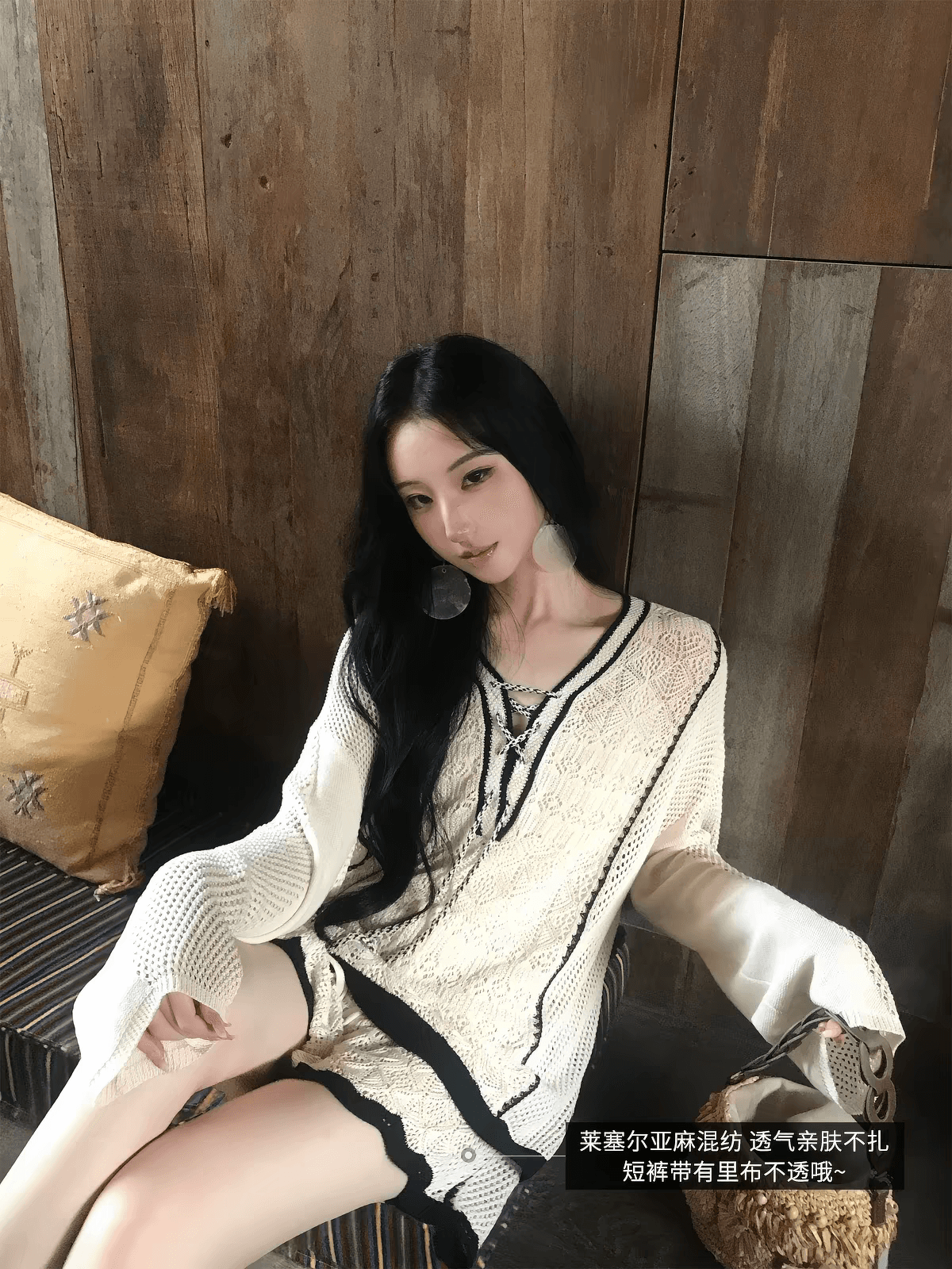 icelolly 아마 라이 경기 서울 화이트 V넥 루즈핏 긴팔 니트 스웨터 여성 가을 홀로우 아웃 품격 슬림해 보이는 맨위 상세 이미지 3