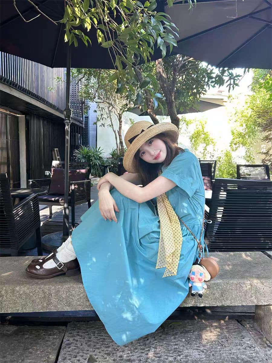 여름 새로운 파란색 작은 청신 중간 길이 긍정적 인 어깨 폴로 칼라 롱 스커트 프랑스식 출퇴근 허리 수축 반팔 드레스