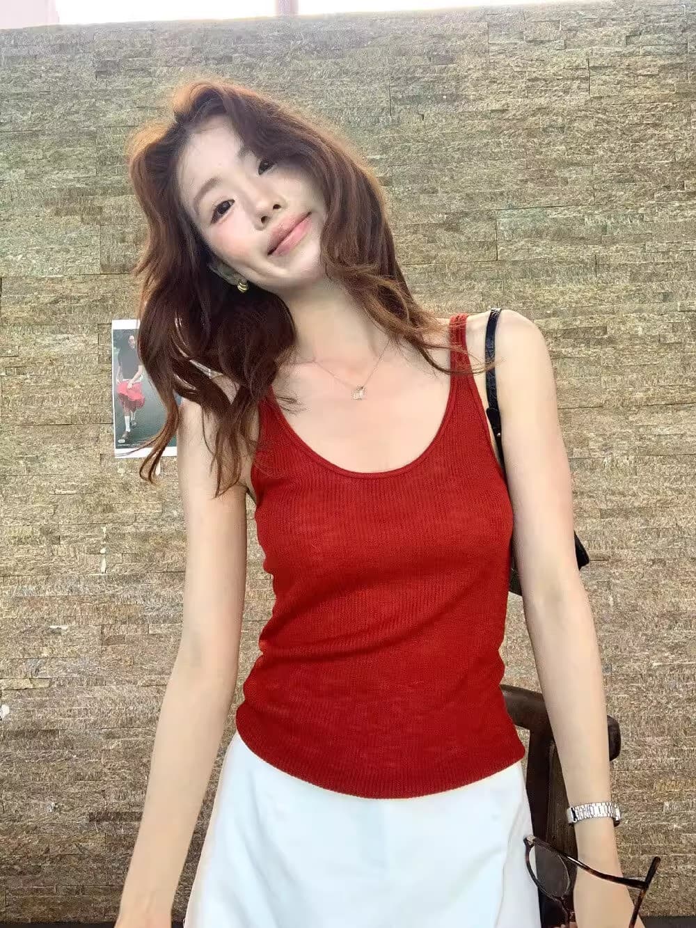아메리칸 핫걸 인사이드 가져 가라. 외출용 빨간색 캐미솔 2026 봄 표지 대리인 우유 몸매 가꾸기 민소매 니트 맨위 상세 이미지 55