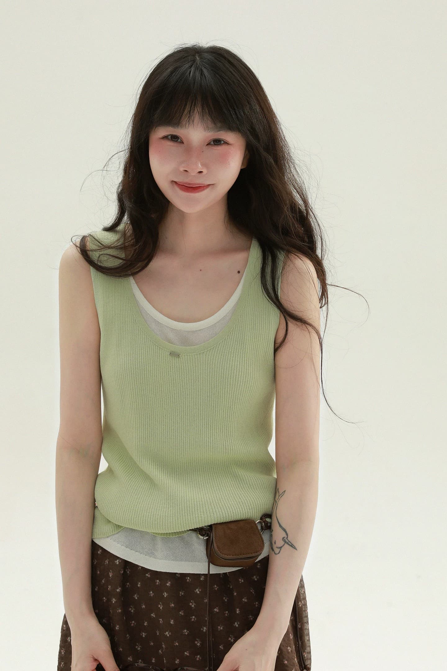 희귀 rare 섬 휴일 페이크 레이어드 조끼 u 칼라 니트 슬립 문예 레트로 스택 착용 맨위 여성 상세 이미지 90