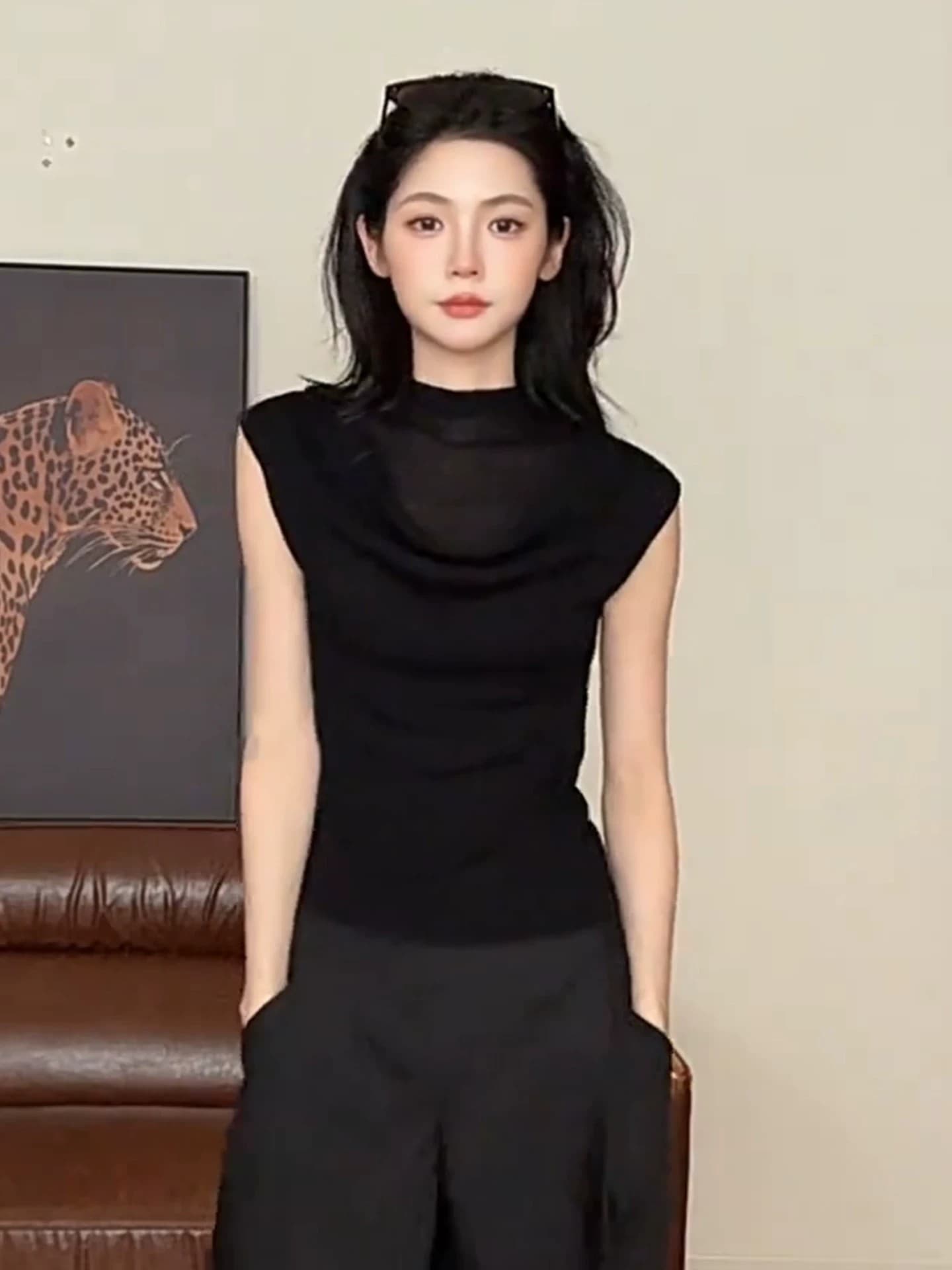 프랑스식 검정색 흔들다 칼라 페이크 레이어드 니트 민소매 티셔츠 여성 여름 고급 센스 몸매 가꾸기 디스플레이 얇고 작은 맨위 상세 이미지 5