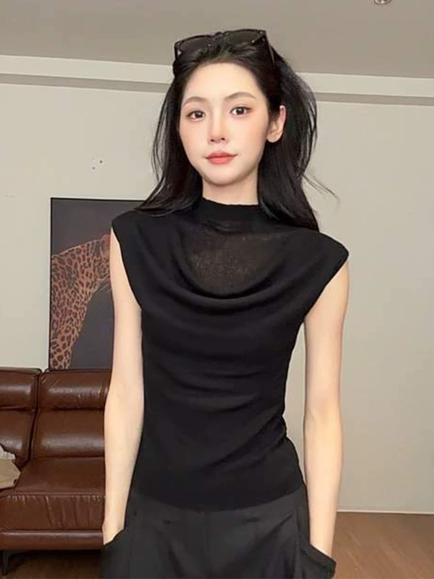 프랑스식 검정색 흔들다 칼라 페이크 레이어드 니트 민소매 티셔츠 여성 여름 고급 센스 몸매 가꾸기 디스플레이 얇고 작은 맨위 상세 이미지 8