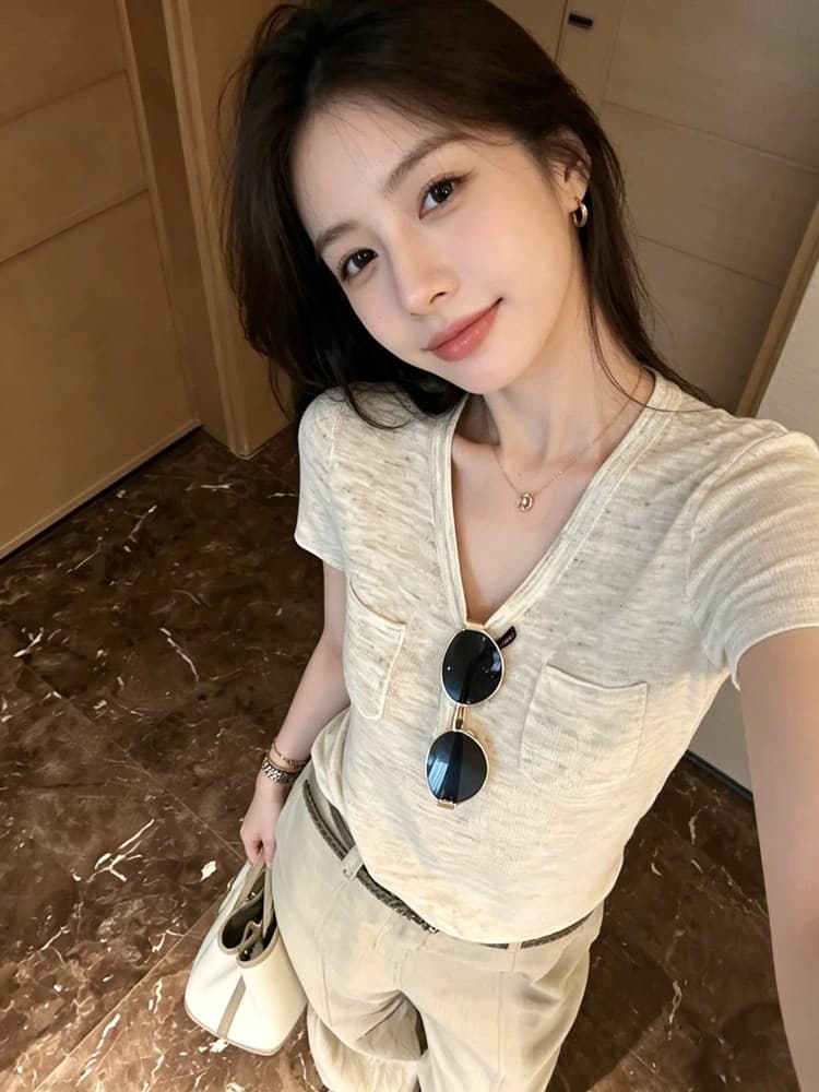 오래된 돈 바람 V넥 니트 반팔 티셔츠 여성 여름 2026 분위기 센스 품격 캐주얼 몸매 가꾸기 슬림해 보이는 긍정적 인 어깨 의류 상세 이미지 13