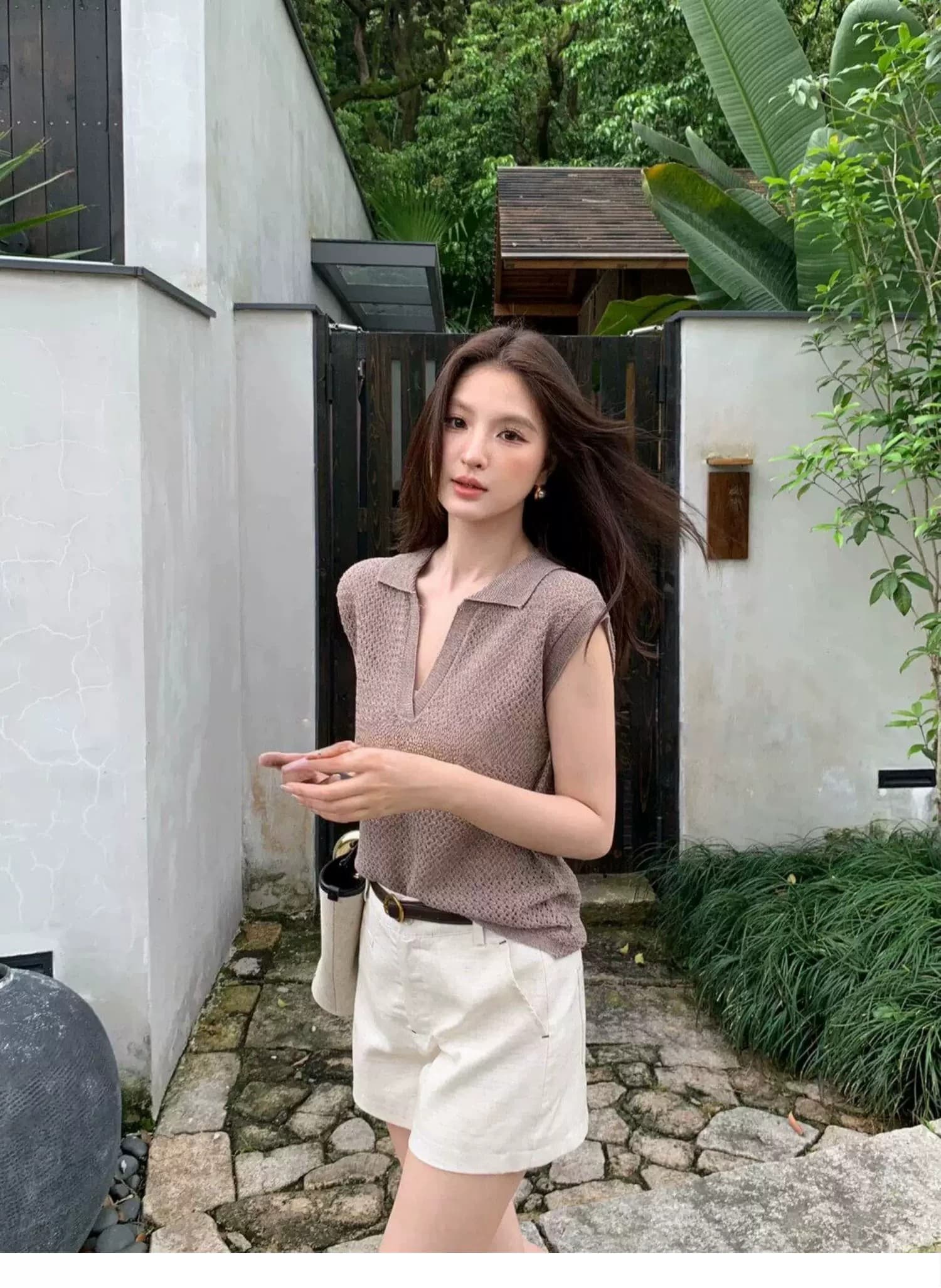 POLO 칼라 홀로우 아웃 조끼 티셔츠 여성 여름 오래된 돈 바람 느긋한 루즈핏 캐주얼 미니멀리즘 어깨 V넥 민소매 맨위 상세 이미지 3