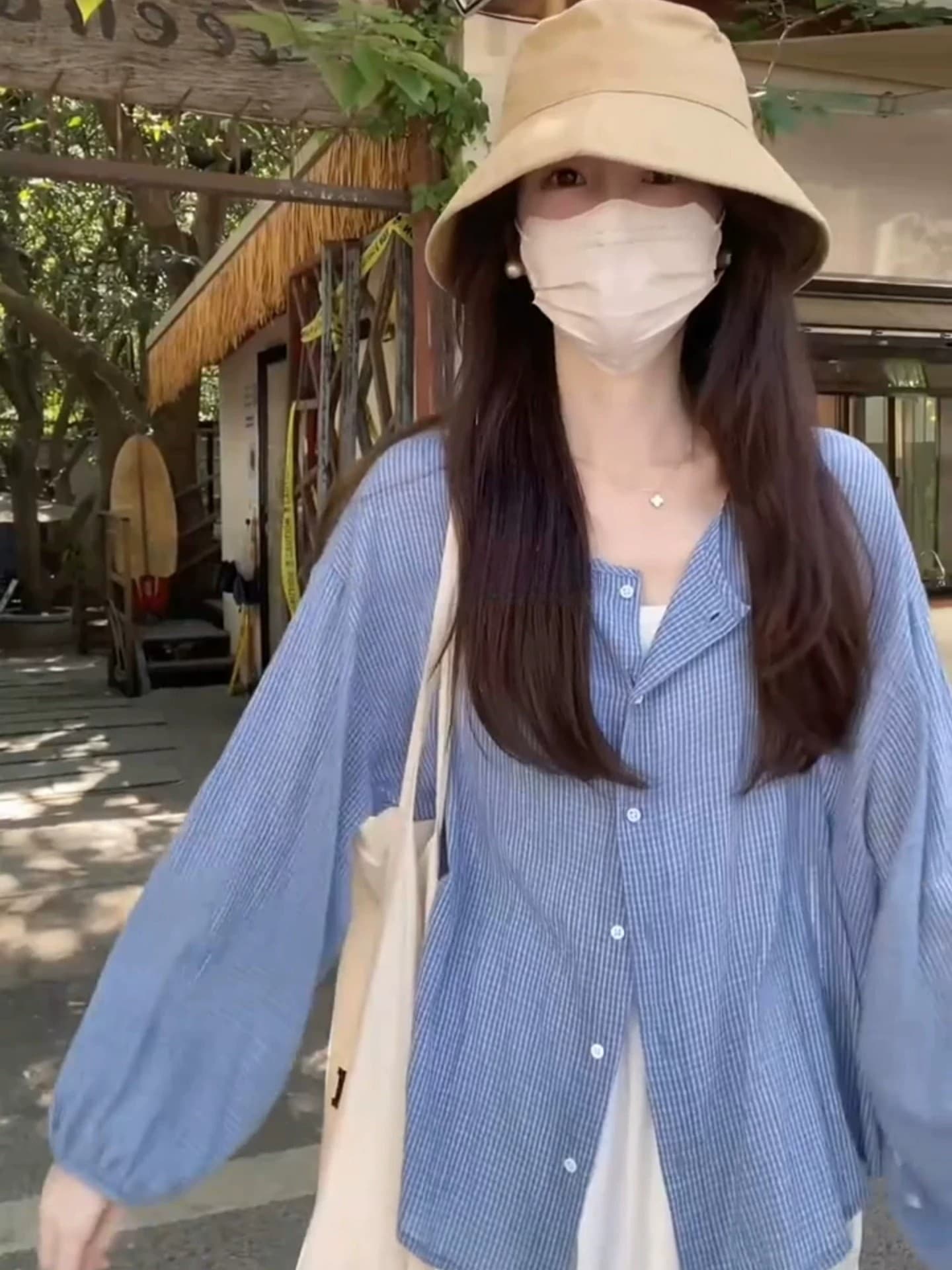 한 부서 파란색 스트라이프 면 린넨 쇼트 스타일 자외선 차단 여성 셔츠 여름 작은 키 외부 가져 가라. 얇은 스타일 오픈 가디건 셔츠 재킷 상세 이미지 4