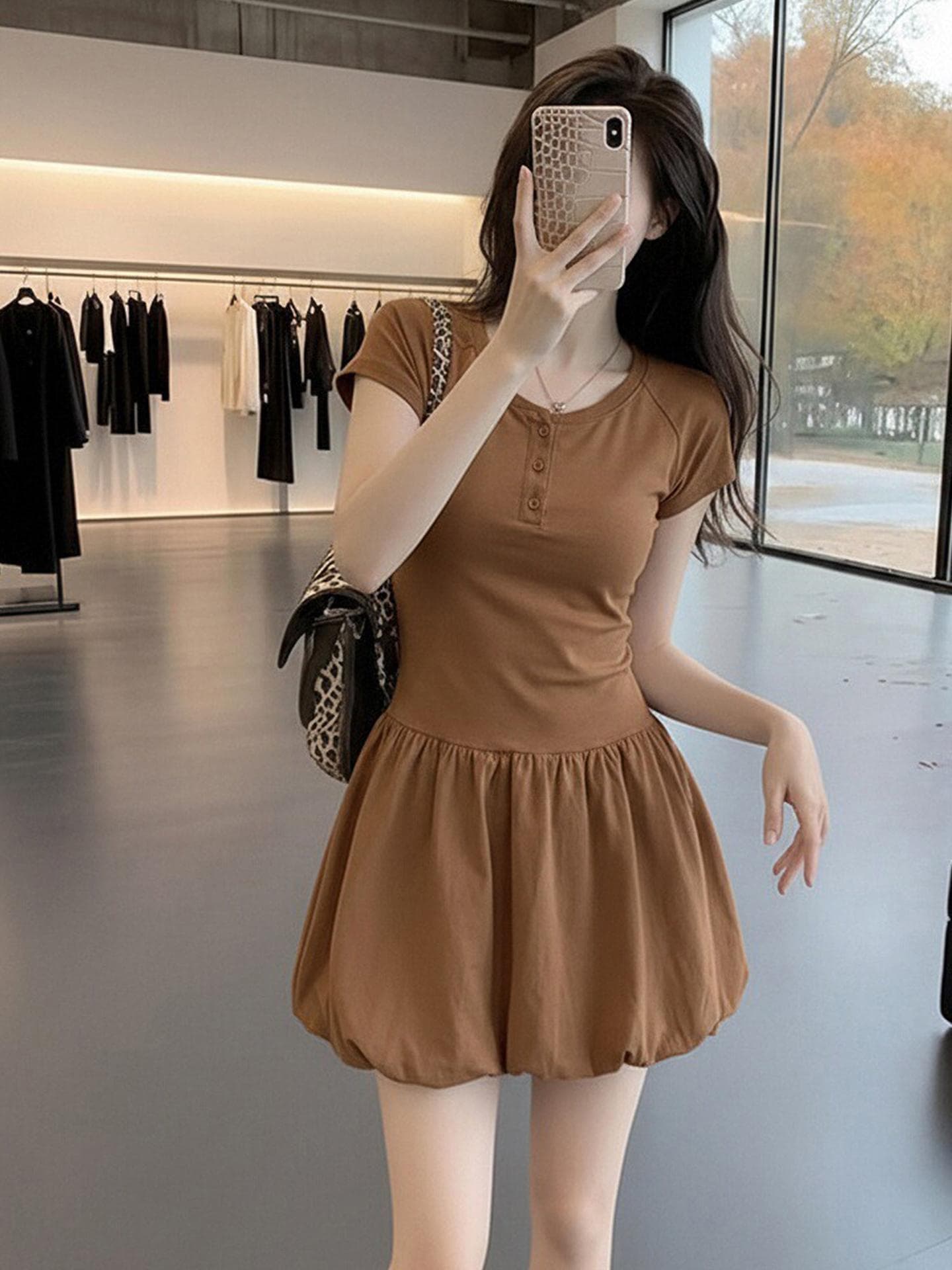 이리저리 떠다니다 번쩍였다 조각 옷 반팔 허리 수축 꽃밭 미니 스커트 여성 의류 여름 고귀한 학년 프랑스식 커피 색상 점프 슈트 치마 상세 이미지 4
