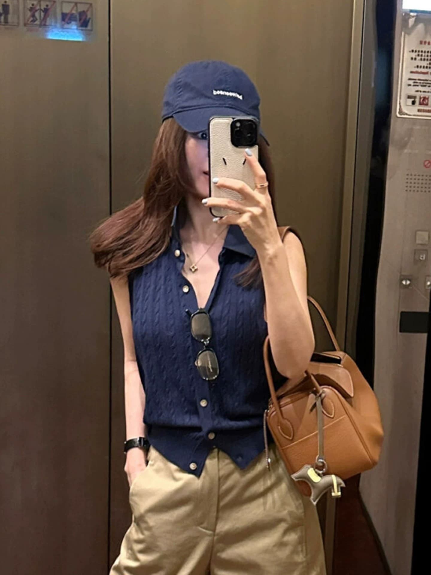 프랑스식 POLO 칼라 파란색 민소매 니트 캐미솔 여름 고급 센스 어깨 외출용 얼음 실크 작은 맨위 상세 이미지 3