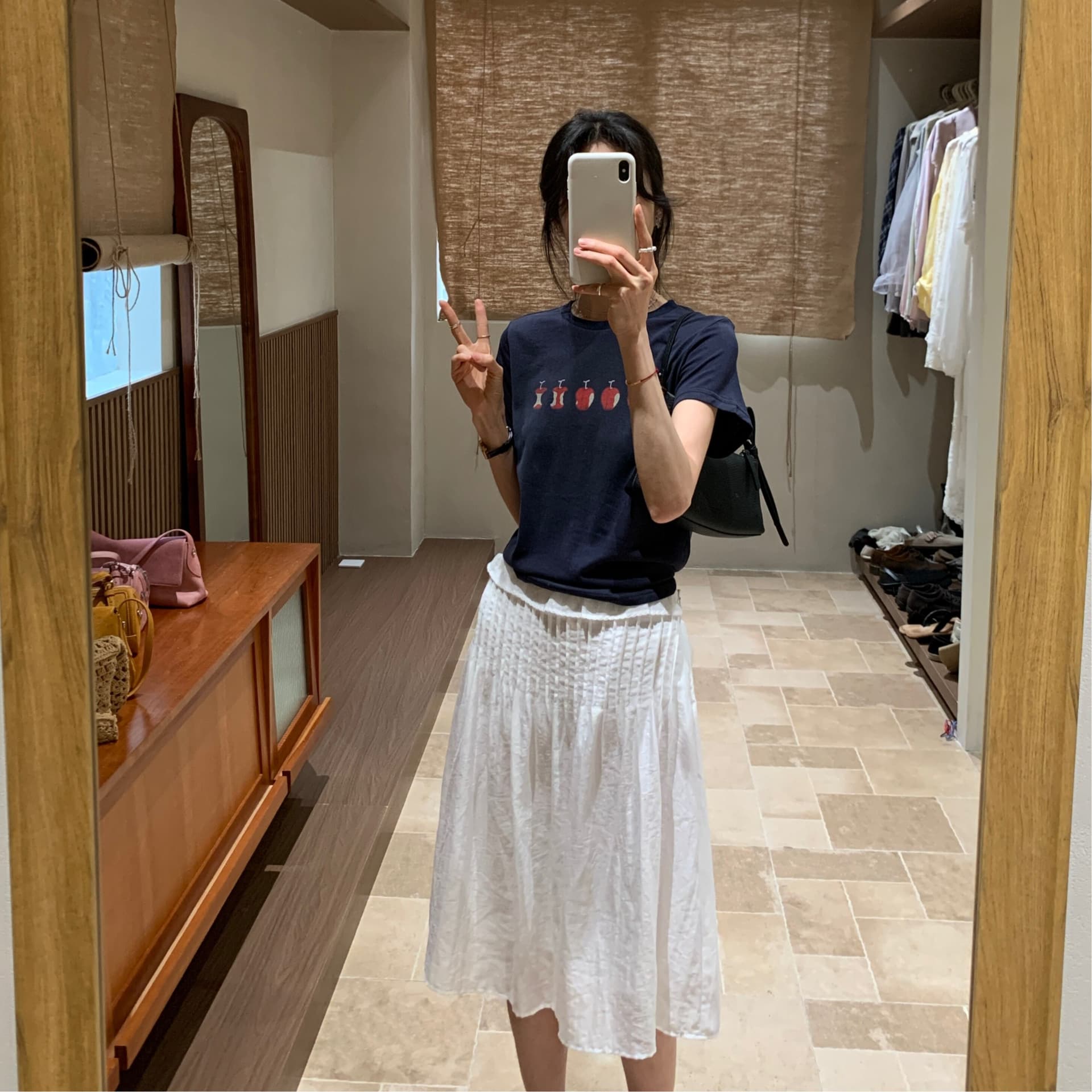 한 부서 만화 애플 프린트 반팔 티셔츠 여름 루즈핏 캐주얼 다용도 긍정적 인 어깨 슬림해 보이는 맨위 얇은 이미지 5