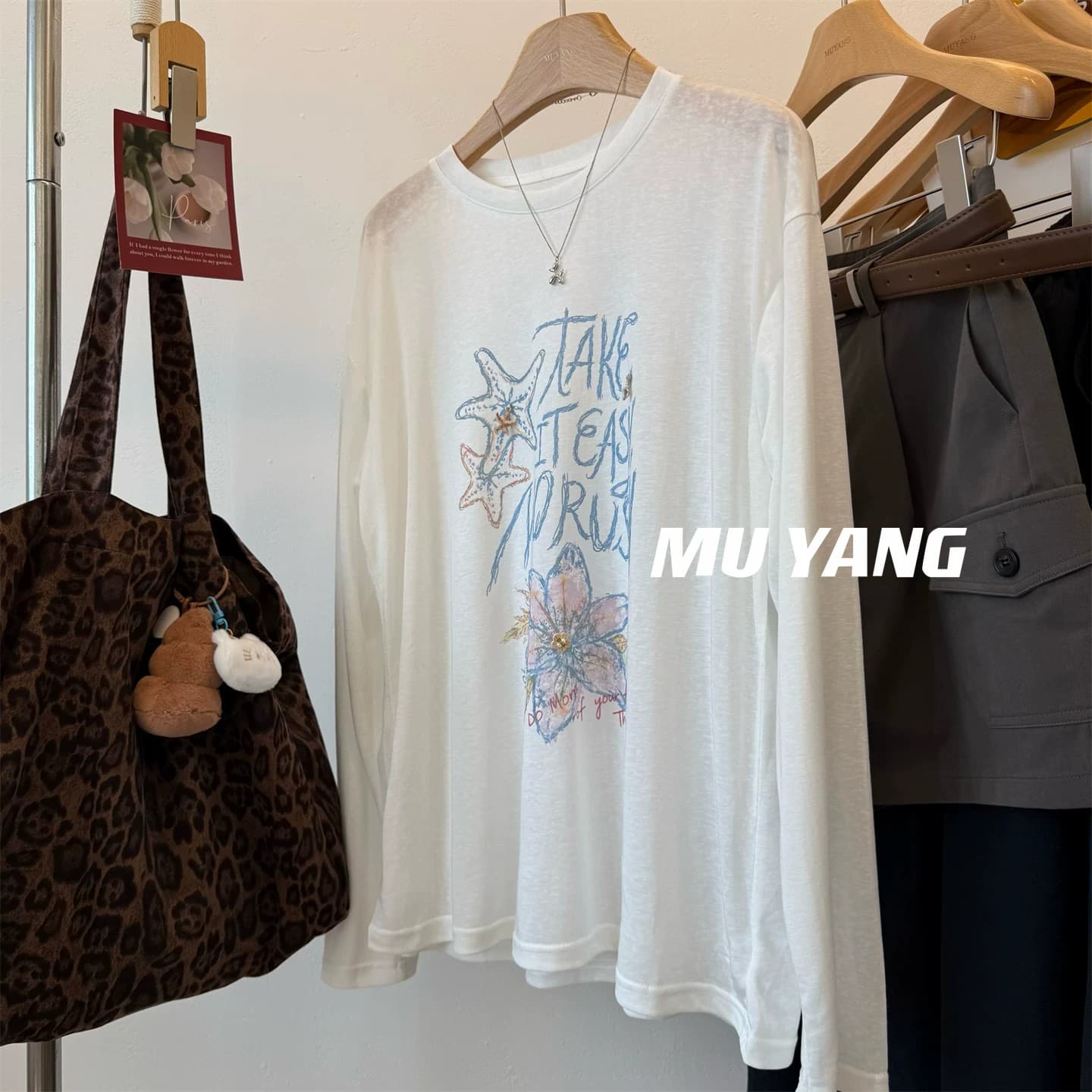 muyang 꽃 불가사리 차가운 실크 미끄러짐 원단 긴팔 자외선 차단 티셔츠 여성 2026 새로운 루즈핏 에어컨 셔츠 상세 이미지 3