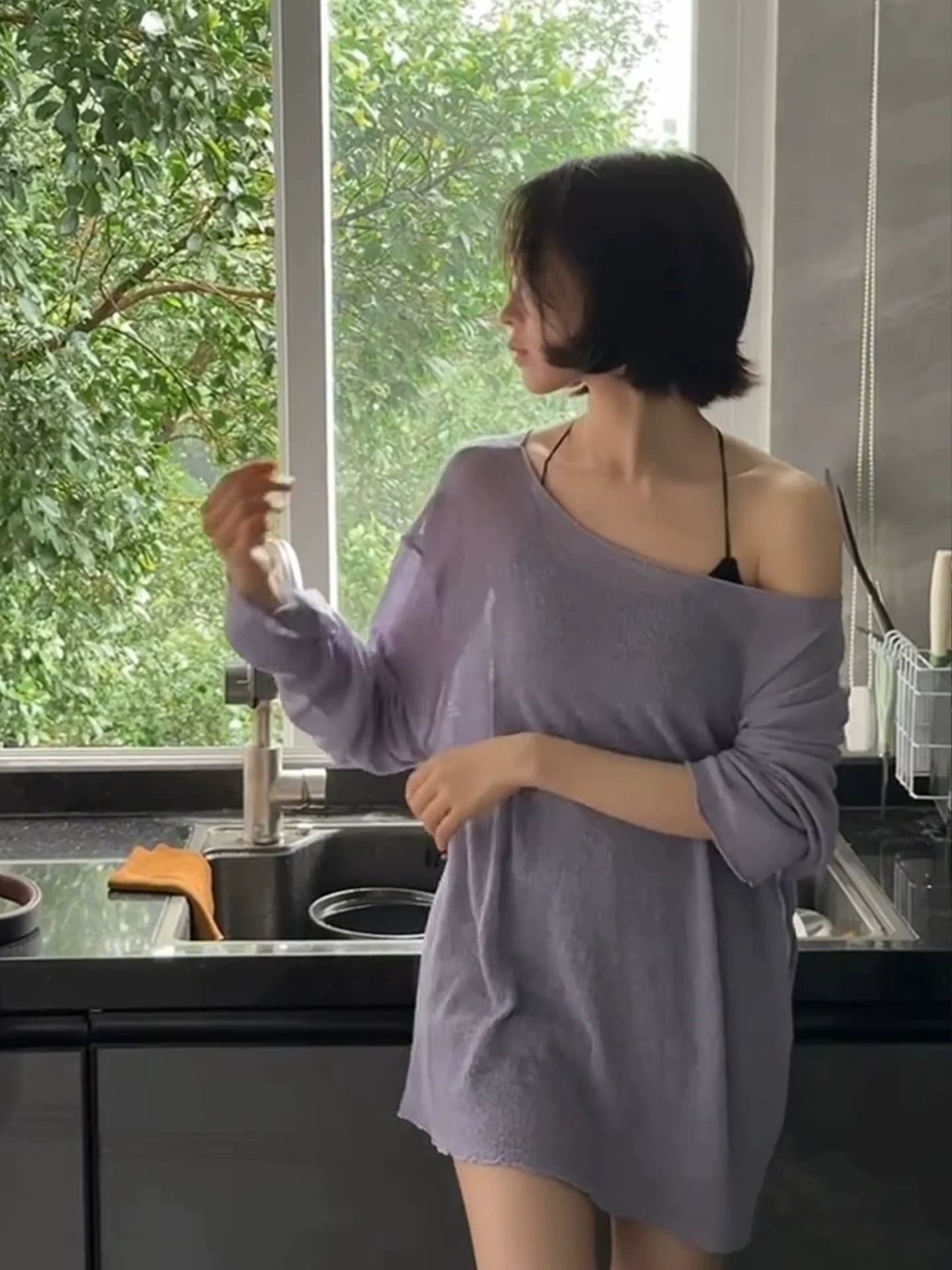 느긋한 바람 살구 색상 오프숄더 자외선 차단 긴팔 티셔츠 여성 여름 중간 길이 블라우스 외부 가져 가라. 얇은 스타일 마이크로 ~을 통해 의류 상세 이미지 10