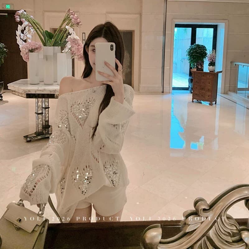 베이지 색 스웨터 여자 가을 한 부서 느긋한 루즈핏 슬림해 보이는 홀로우 아웃 맨위 이미지 3