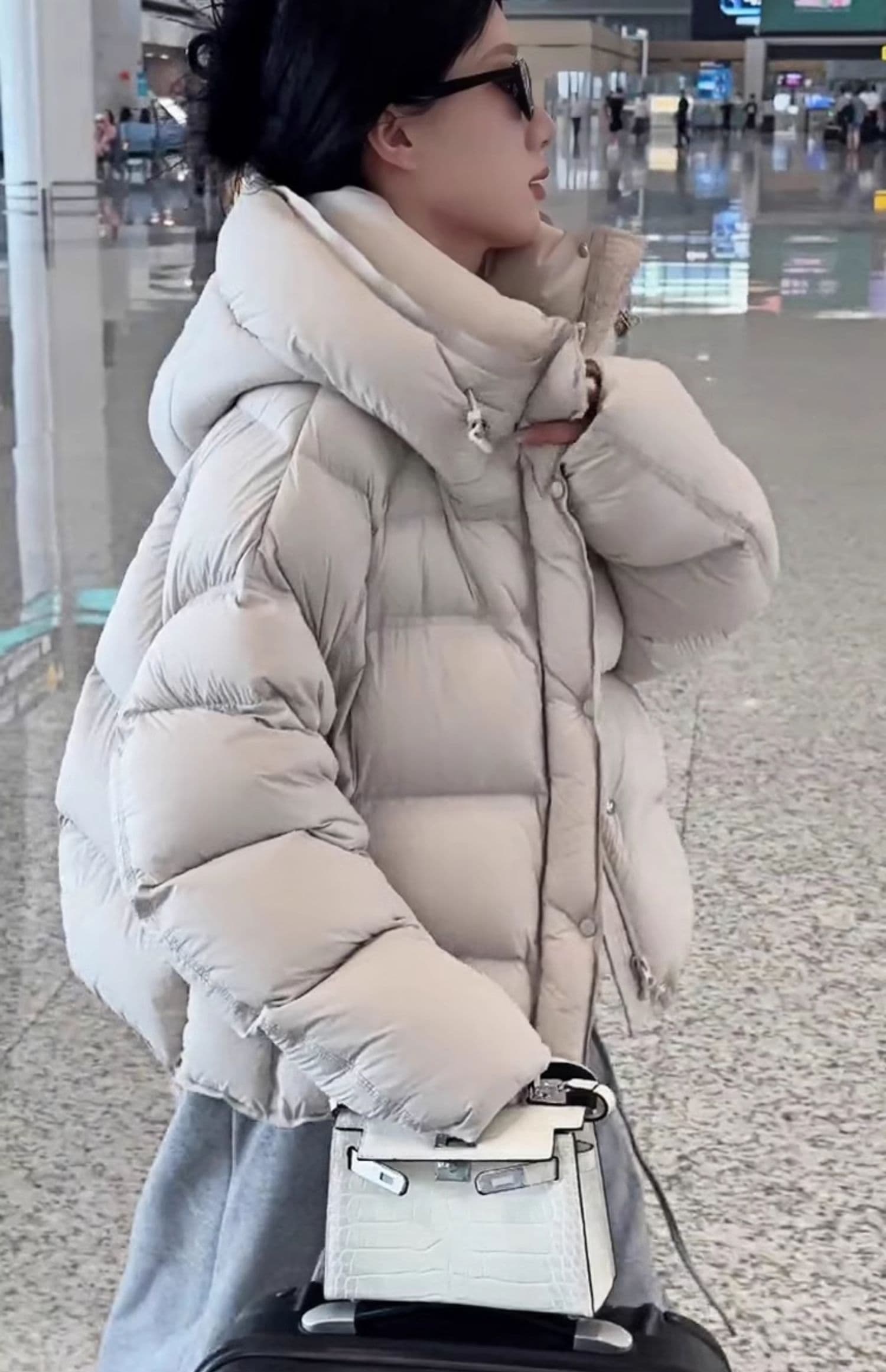 슈퍼 부드러운 버블 푸 구름 다운 재킷 여성 짧은 한국 스타일 작은 키 슬림해 보이는 거북이 패딩 재킷 두꺼운 면 의류 재킷 이미지 4