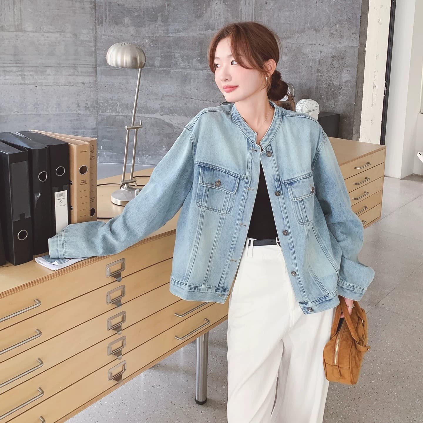 파란색 워싱 레트로 캐주얼 데님 여성 코트 2026 봄 가을 새로운 한 부서 Chic 작은 키 쇼트 스타일 재킷 이미지 5