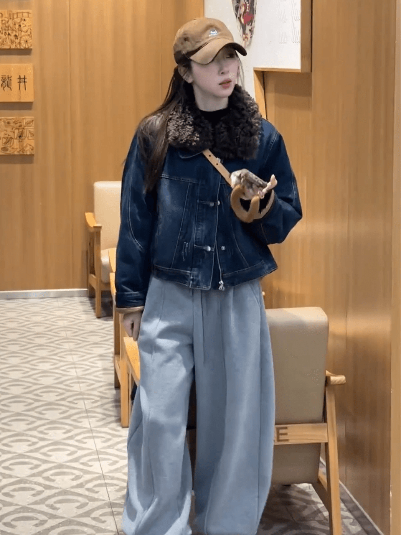 데님 여성 코트 쇼트 스타일 솜을 넣은 두꺼운 겨울 2025 새로운 고급 센스 루즈핏 레트로 작은 키 맨위 상세 이미지 1