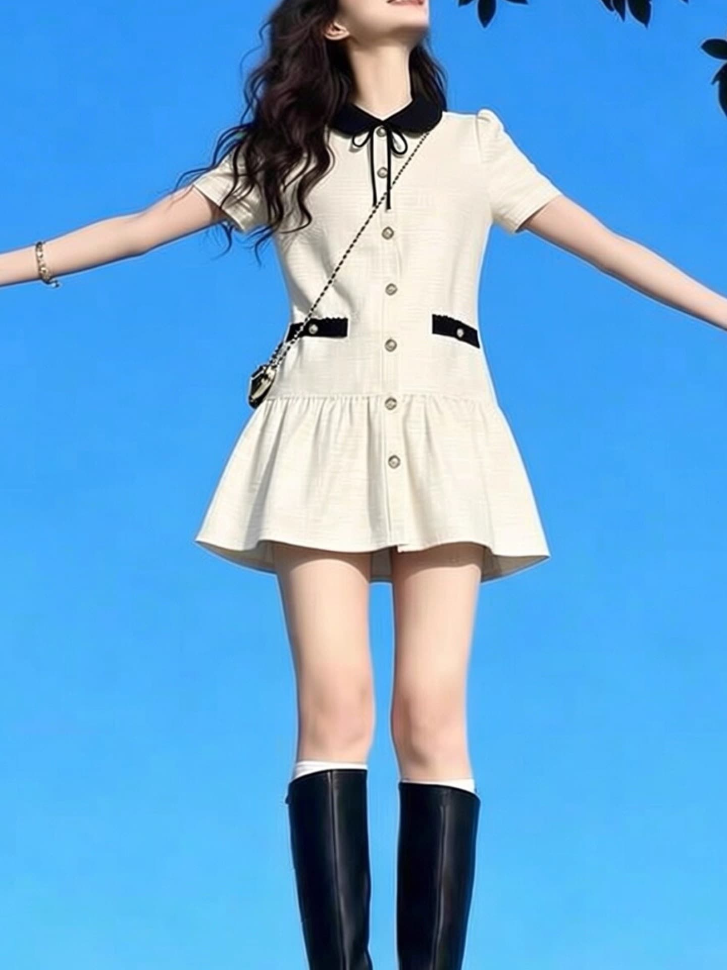 프랑스식 천 금빛 바람 베이비 칼라 단추 드레스 여성 의류 2026 여름 새로운 허리 수축 A라인 스커트 슬림해 보이는 착용 가져 가라. 상세 이미지 5