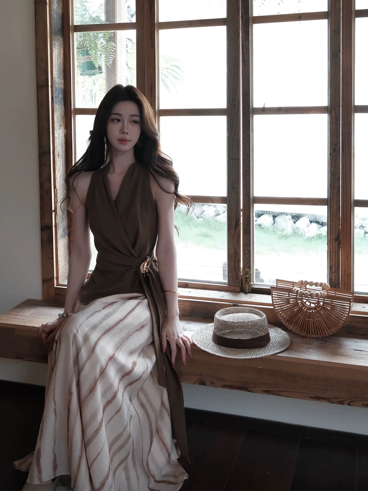 무쯔리 목자이 ~ 중 리 부드러운 바람 민소매 행침 목 십자가 V넥 레이스업 허리 수축 맨위 프린트 반신 치마 세트 여성 상세 이미지 5