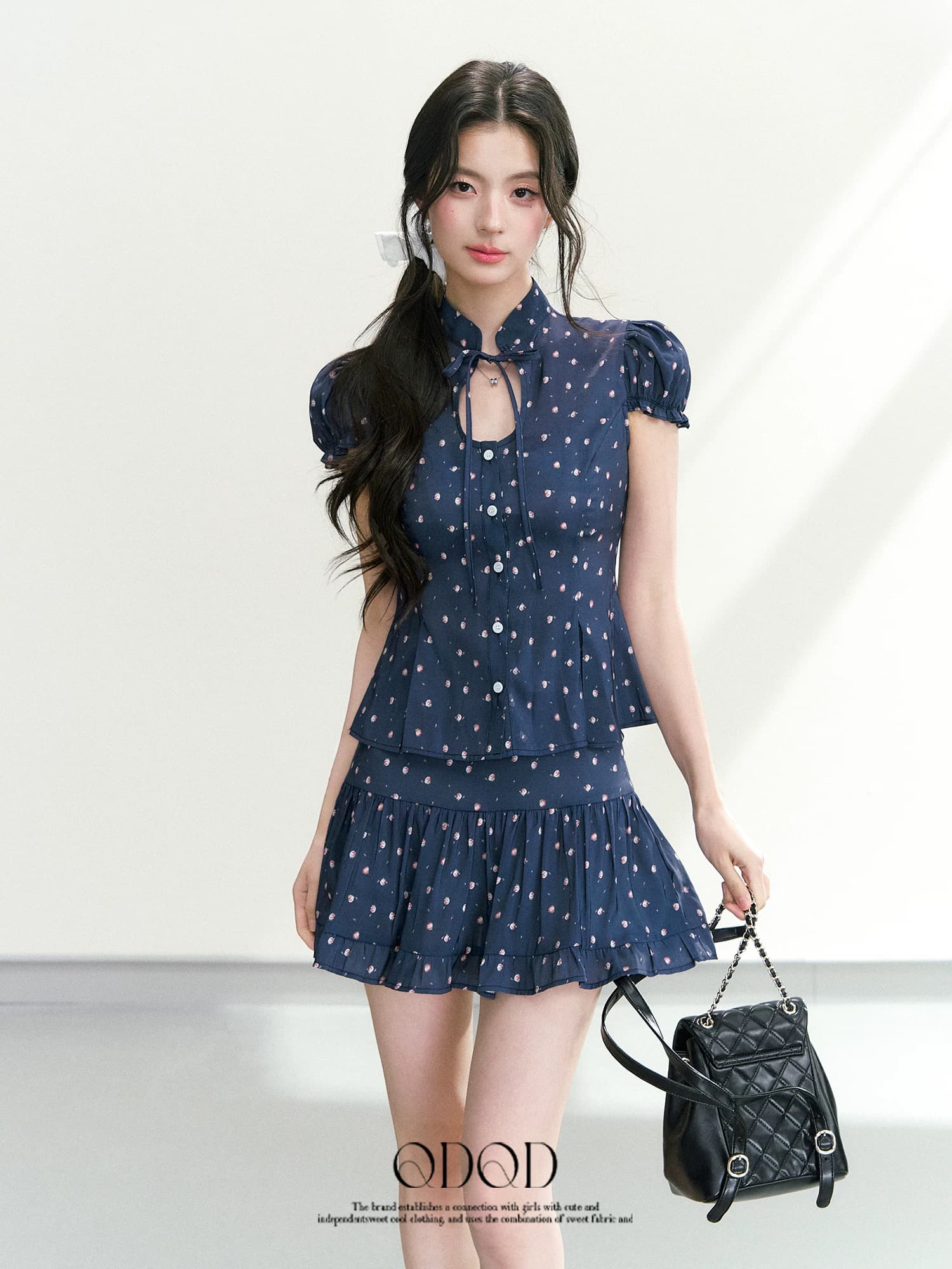 qdqd 새로운 중식 달콤함 홀로우 아웃 스탠드 칼라 거품 소매 꽃무늬 반팔 맨위 허리 수축 슬림해 보이는 미니 스커트 세트 여름 상세 이미지 5