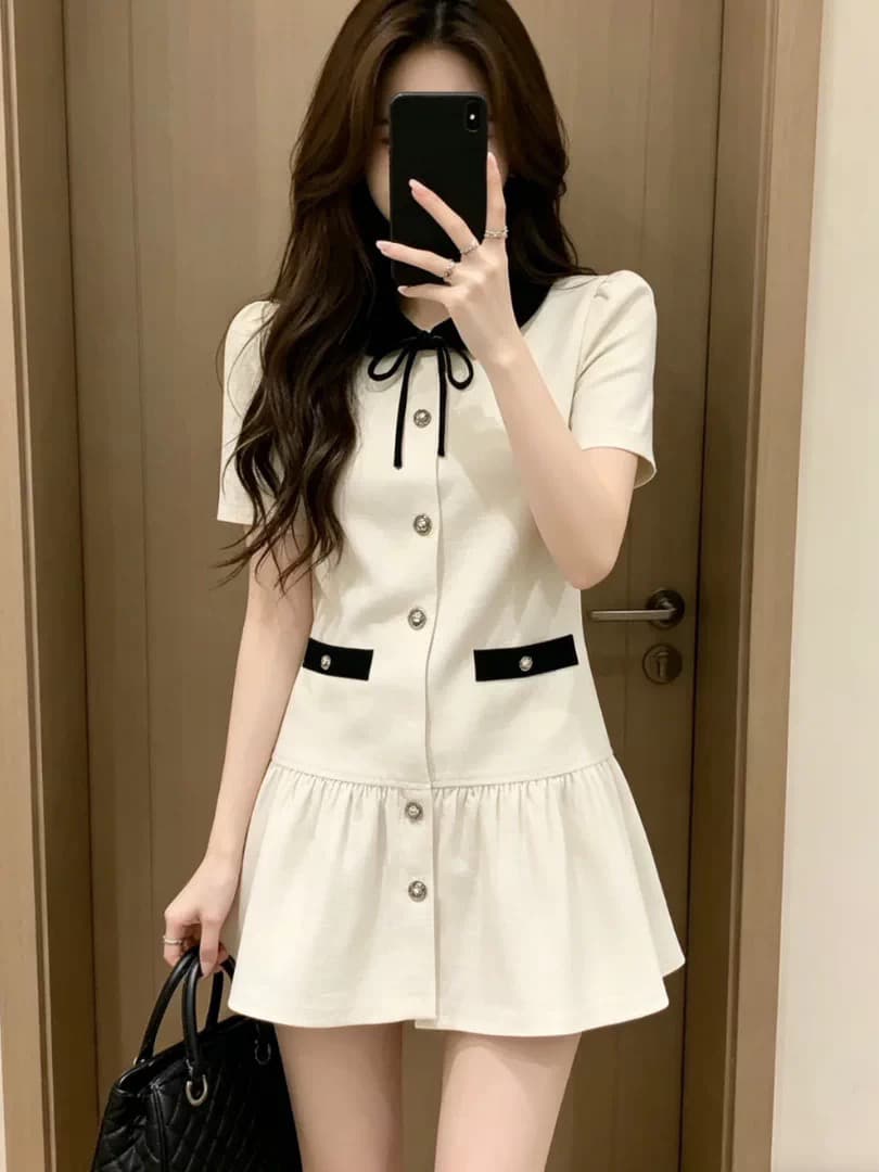프랑스식 천 금빛 바람 베이비 칼라 단추 드레스 여성 의류 2026 여름 새로운 허리 수축 A라인 스커트 슬림해 보이는 착용 가져 가라. 상세 이미지 3