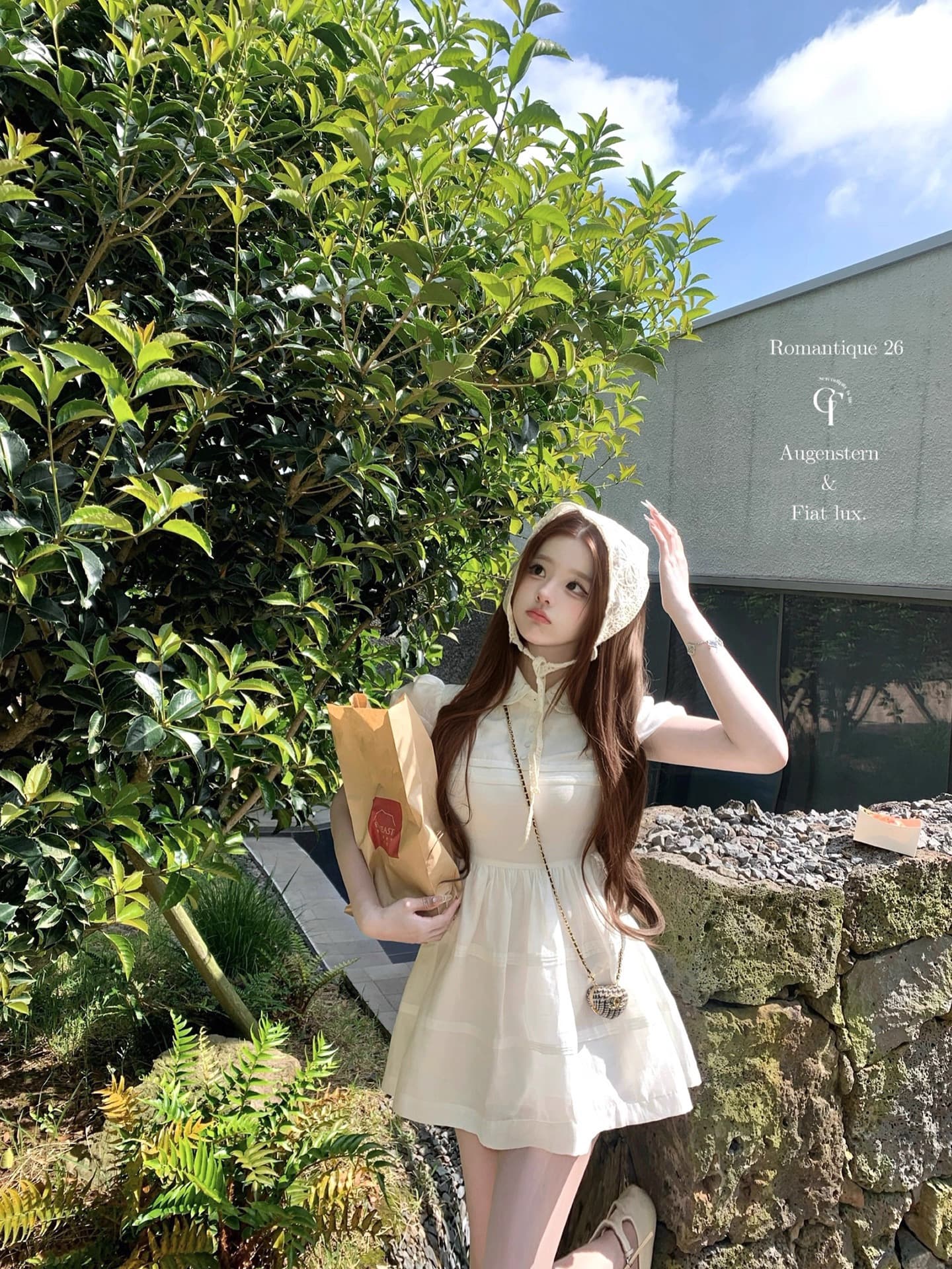 늦게 우산 우산 26 ss 빛 프로필 자르기 피터 팬 자수 폴로 칼라 민소매 반팔 드레스 이미지 3