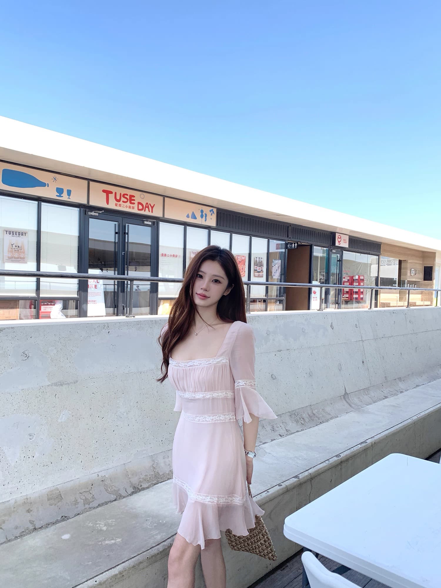 주 제 1 eeone5.30 10 00am lace 얕은 소매 있음 소매 나팔 허리 수축 광장 칼라 슬림해 보이는 드레스