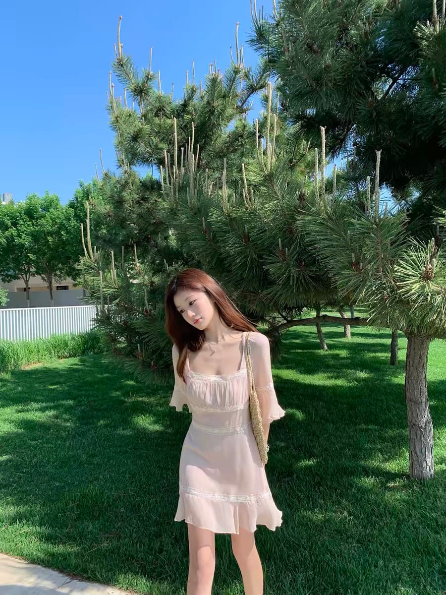 주 제 1 eeone5.30 10 00am lace 얕은 소매 있음 소매 나팔 허리 수축 광장 칼라 슬림해 보이는 드레스 상세 이미지 5