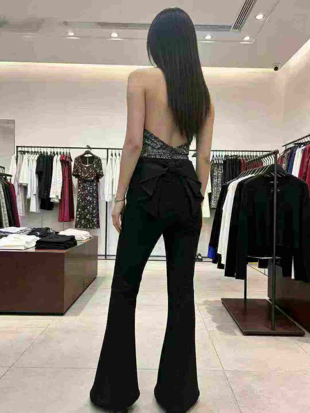 또한 필리핀 같은 단락 3 차원 나비 매듭 디자인 센스 부츠컷 청바지 여성 레트로 몸매 가꾸기 타이트 스커트 검정색 호스 슈 긴 바지 이미지 4