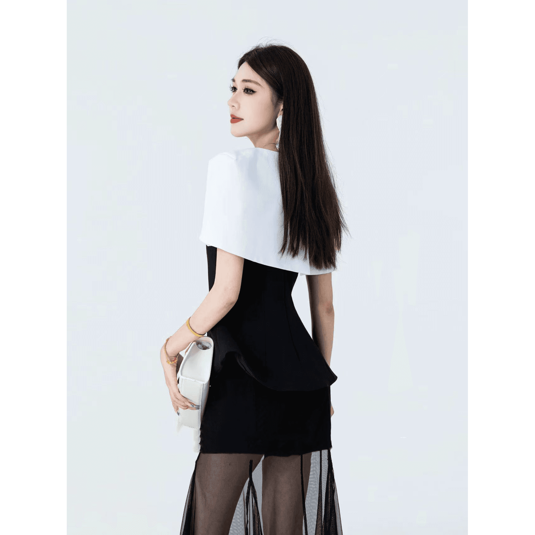 플로트 하나 여름 2026 여름 품격 패션 프랑스식 디자인 센스 배색 패치워크 맨위 반신 치마 세트 이미지 6