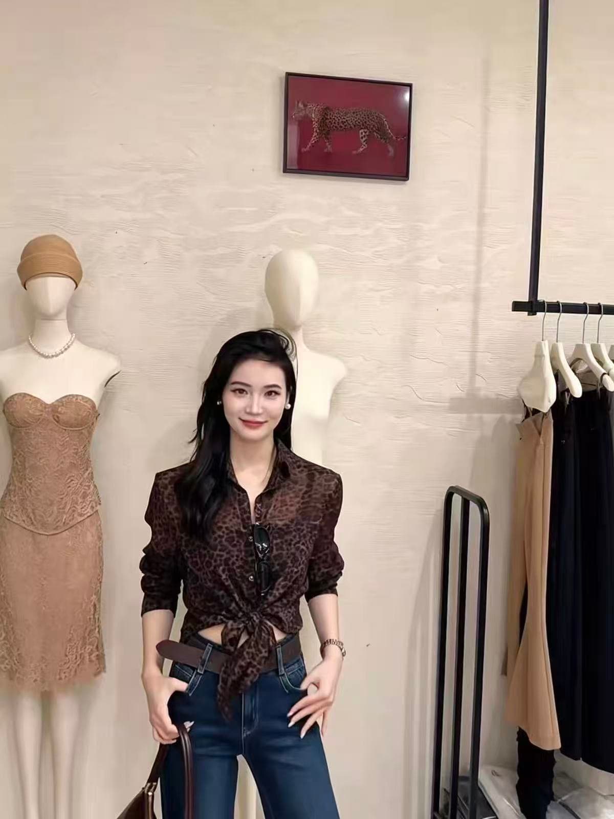 아메리칸 핫걸 레오파드 무늬 POLO 칼라 긴팔 여성 셔츠 여름 새로운 섹시함 품격 허리 수축 슬림해 보이는 패션 맨위 상세 이미지 4