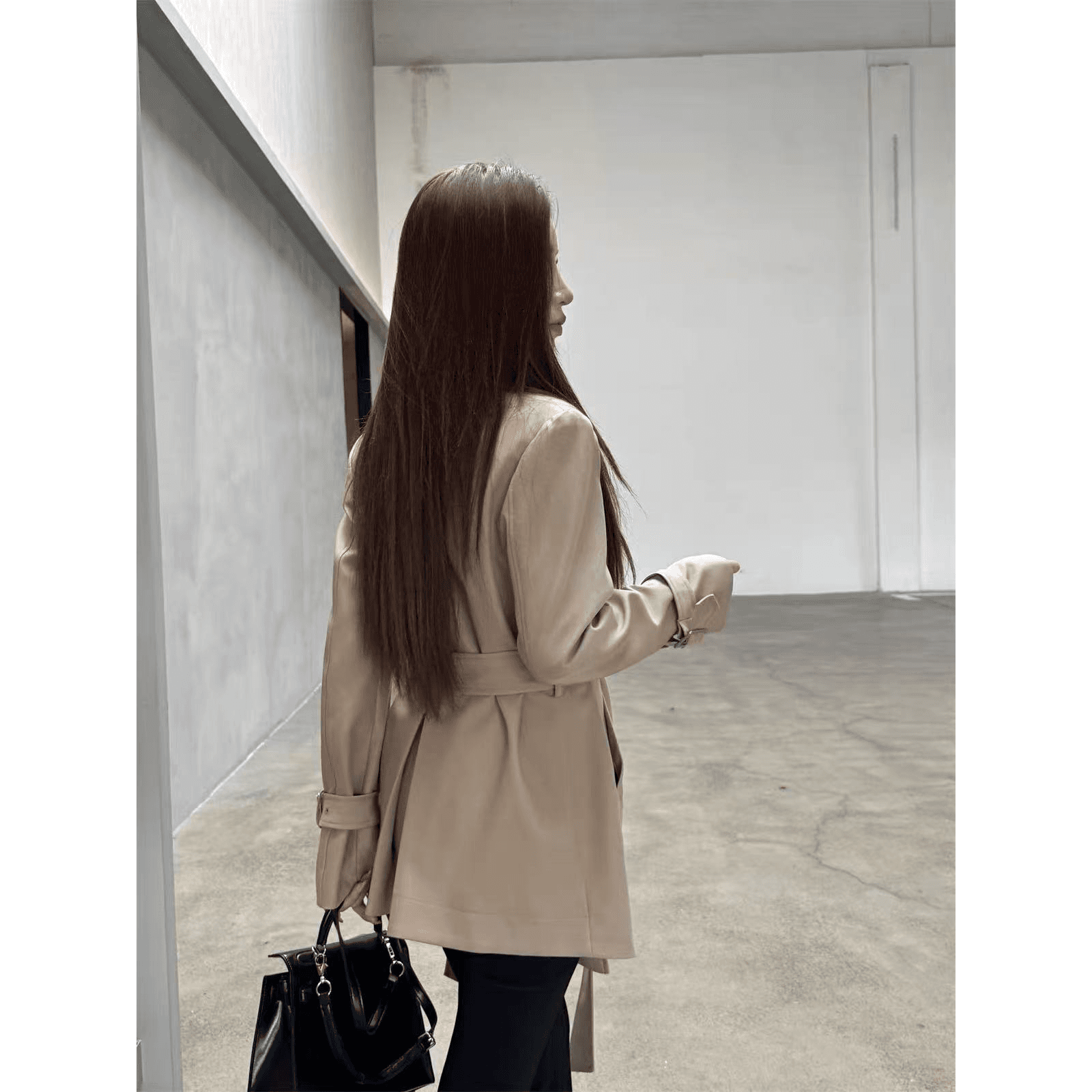 얕은 천 조정 가을 레트로 카키 색 흔들다 칼라 스트랩 바람막이 여자 중간 롱 코트 루즈핏 슬림해 보이는 도루 센스 품격 재킷 이미지 5
