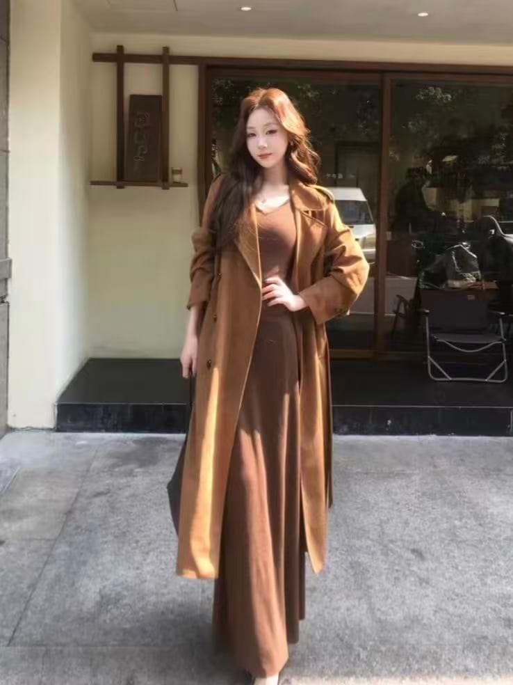 캐러멜 브라운 레트로 이중 버튼 스웨이드 원단 바람막이 여성 2026 봄 가을 중간 길이 레이스업 슬림해 보이는 고급 센스 재킷 상세 이미지 3