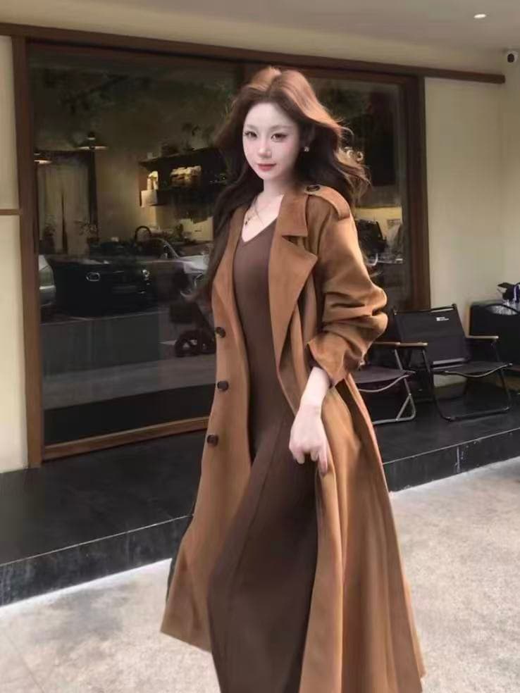 캐러멜 브라운 레트로 이중 버튼 스웨이드 원단 바람막이 여성 2026 봄 가을 중간 길이 레이스업 슬림해 보이는 고급 센스 재킷 상세 이미지 4