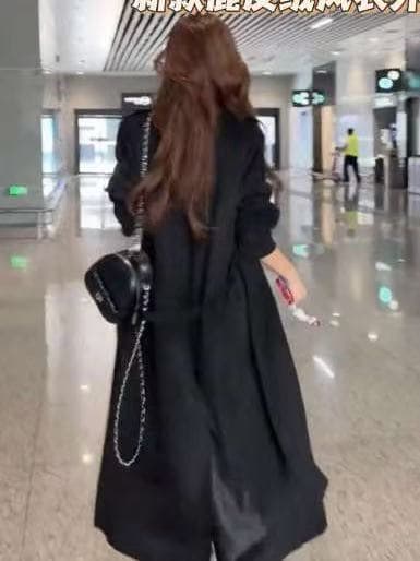 캐러멜 브라운 레트로 이중 버튼 스웨이드 원단 바람막이 여성 2026 봄 가을 중간 길이 레이스업 슬림해 보이는 고급 센스 재킷 상세 이미지 9