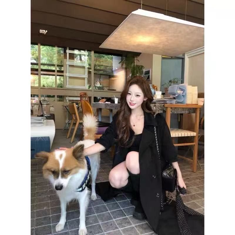 캐러멜 브라운 레트로 이중 버튼 스웨이드 원단 바람막이 여성 2026 봄 가을 중간 길이 레이스업 슬림해 보이는 고급 센스 재킷 상세 이미지 10