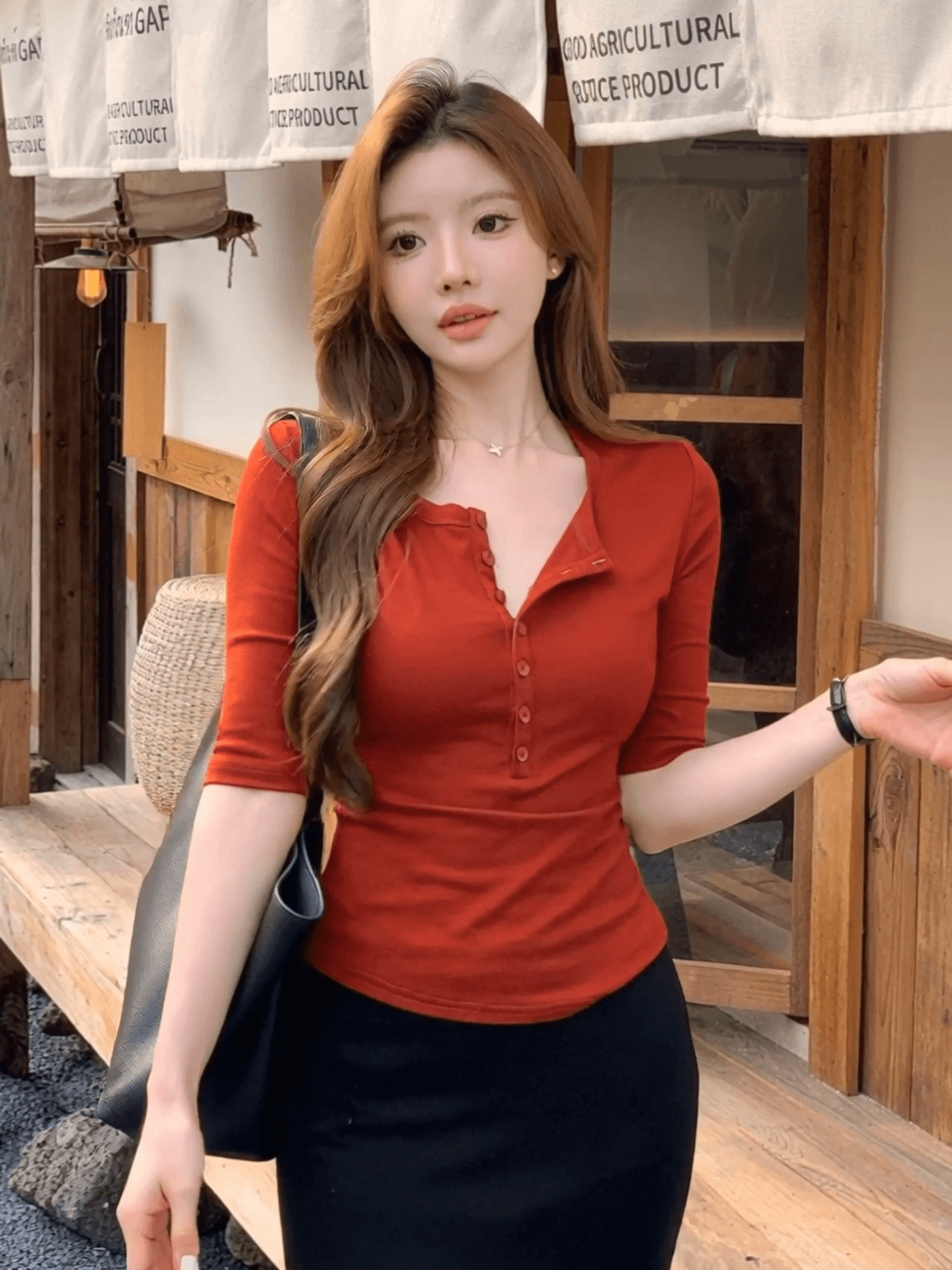 한 부서 핫걸 자이언트 잘 생긴 ~ 중 빨간색 쇼트 스타일 맨위 여성 2026 여름 새로운 반팔 티셔츠 디자인 센스 작은 대중 이미지 3