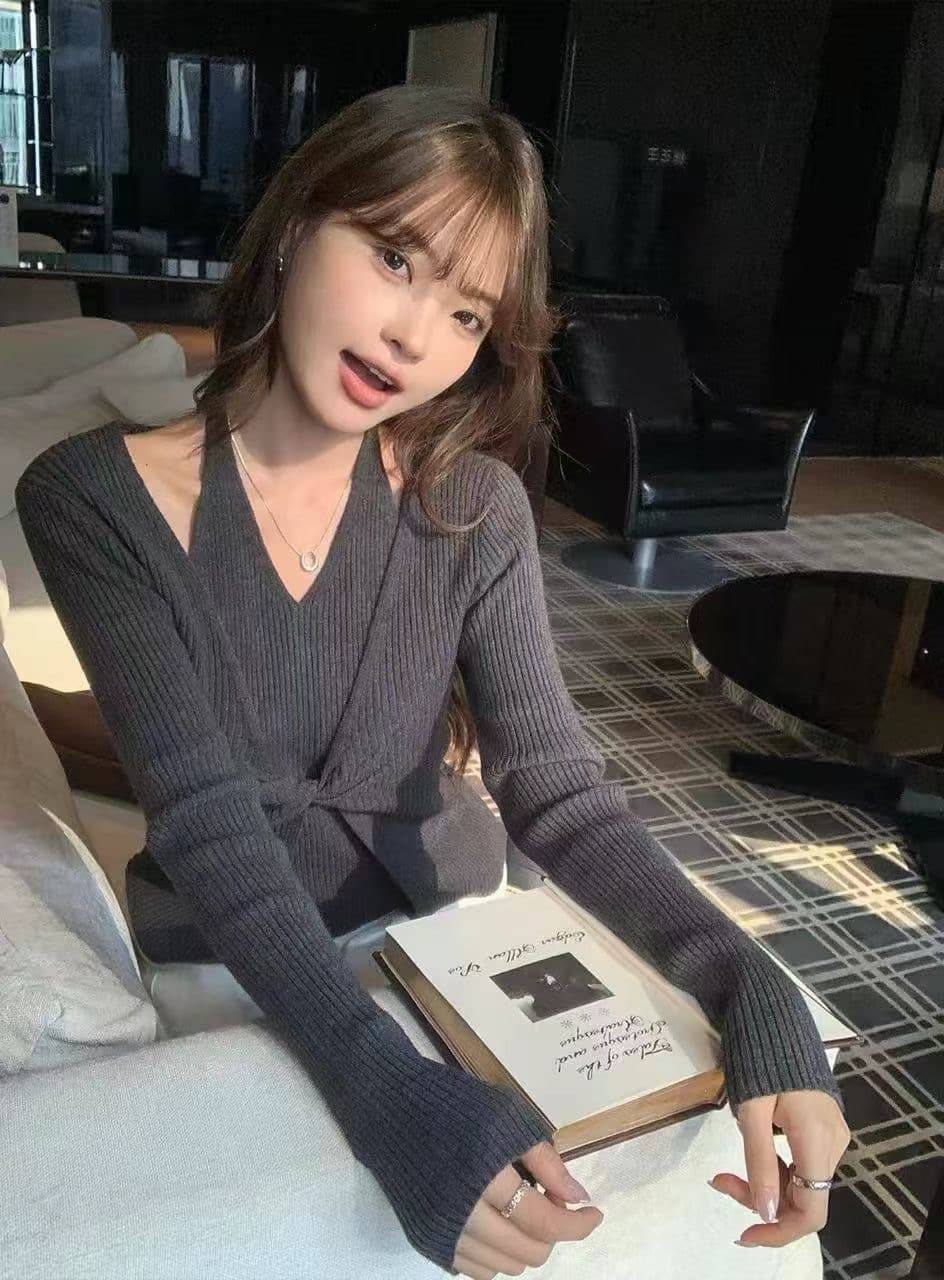 레트로 V넥 행침 목 페이크 레이어드 행침 목 니트 스웨터 여성 가을 긴팔 기본 셔츠 스웨터 이미지 4