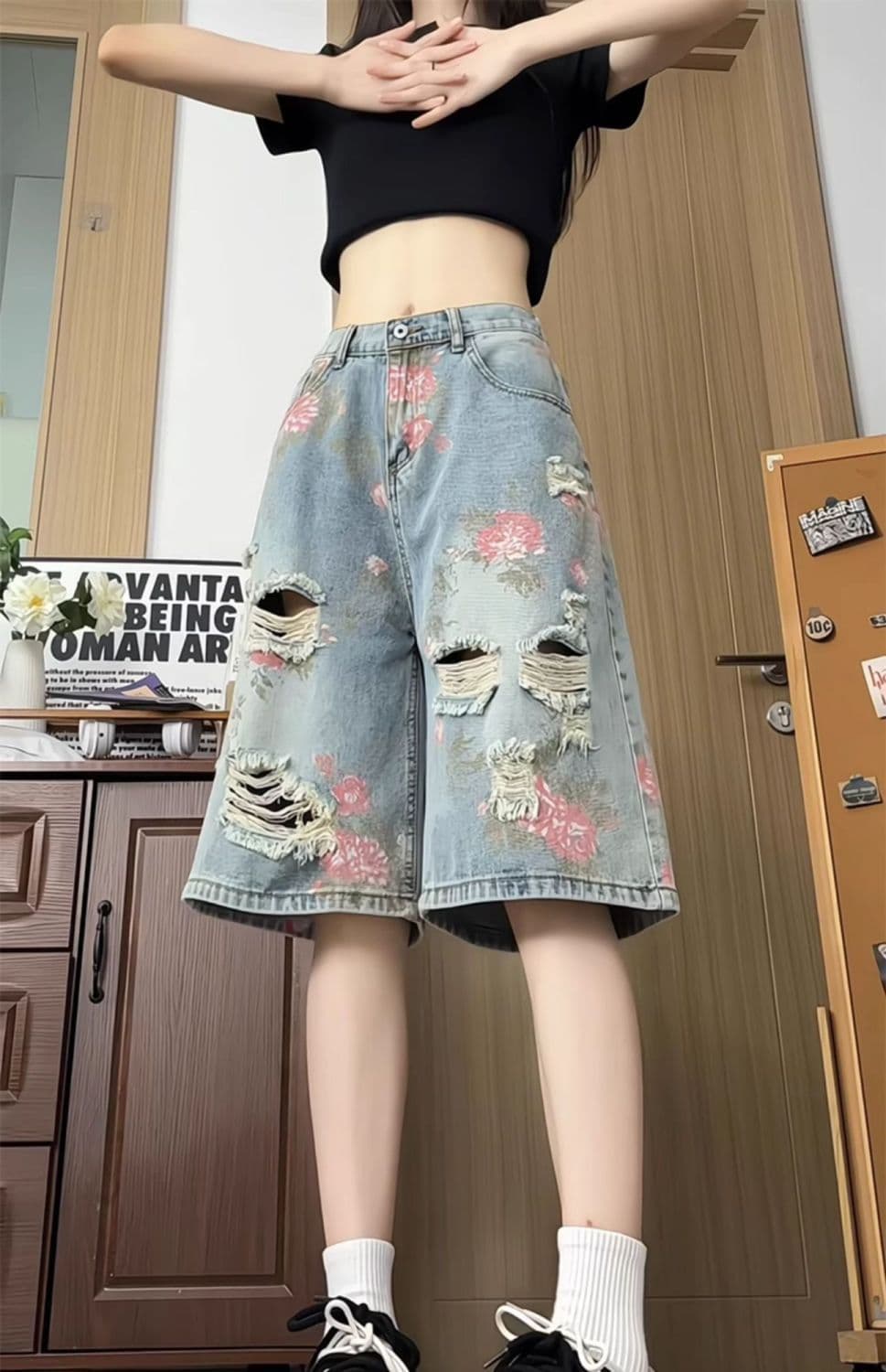 여름 중성 꽃무늬 찢어진 부분 데님 반바지 남녀 루즈핏 다용도 커플 아메리칸 높음 거리 스트레이트 5 점 바지 상세 이미지 3